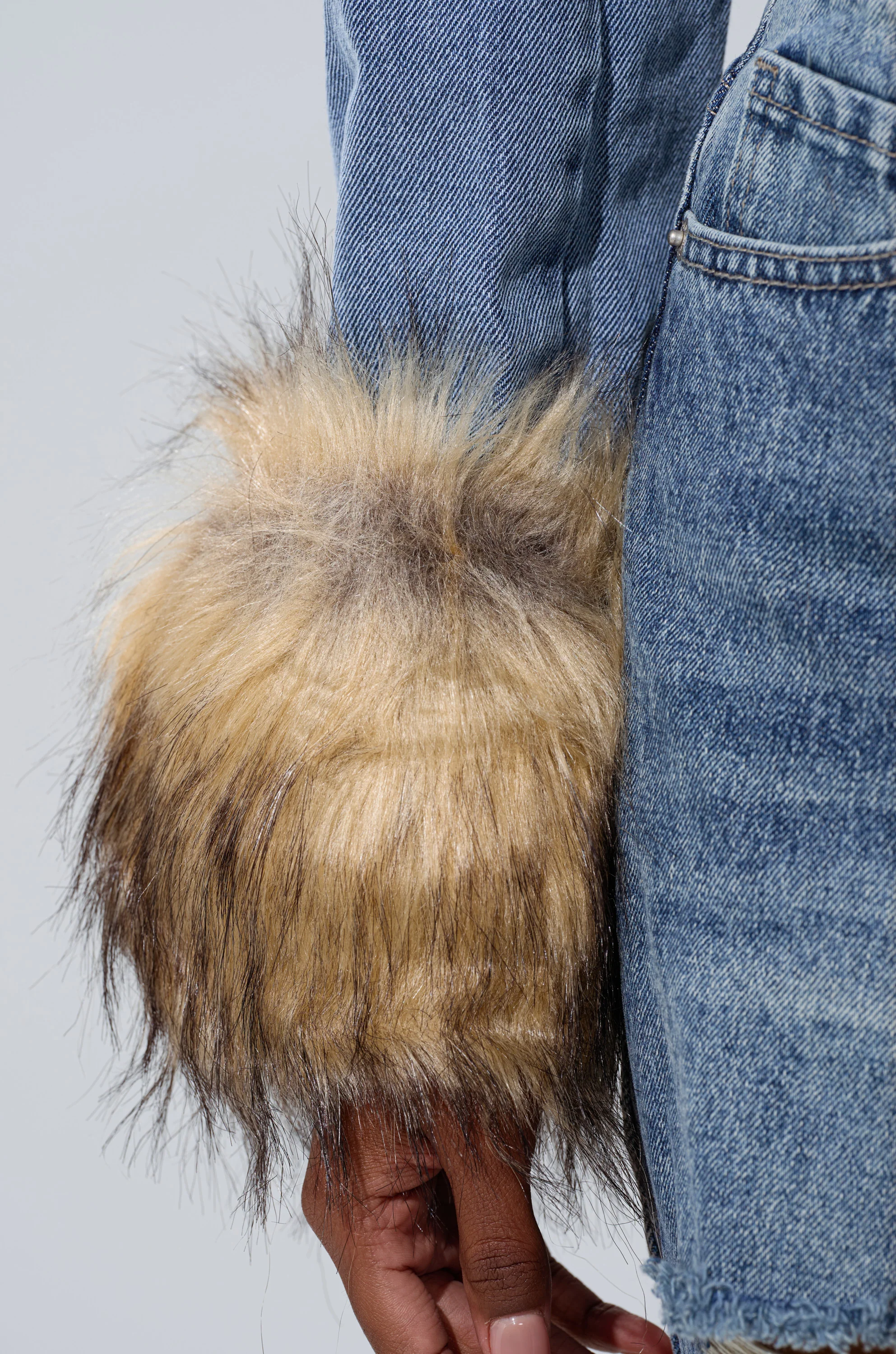 NEW GISELE CROPPED FUR TRIM JACKET - Image 9