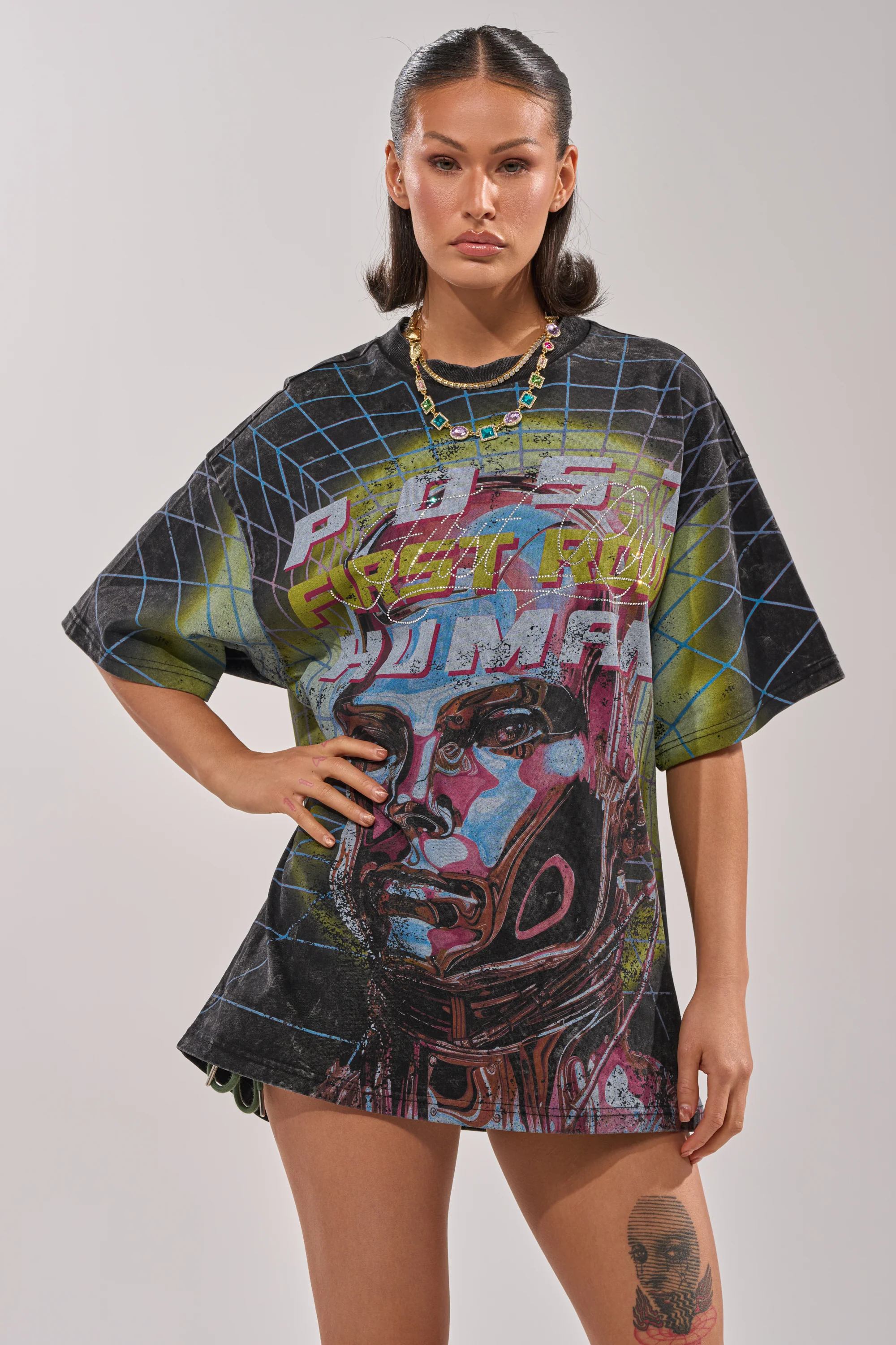 FIRST ROW NEW METAVERSE OVERSIZED GRAPHIC TEE - Image 2