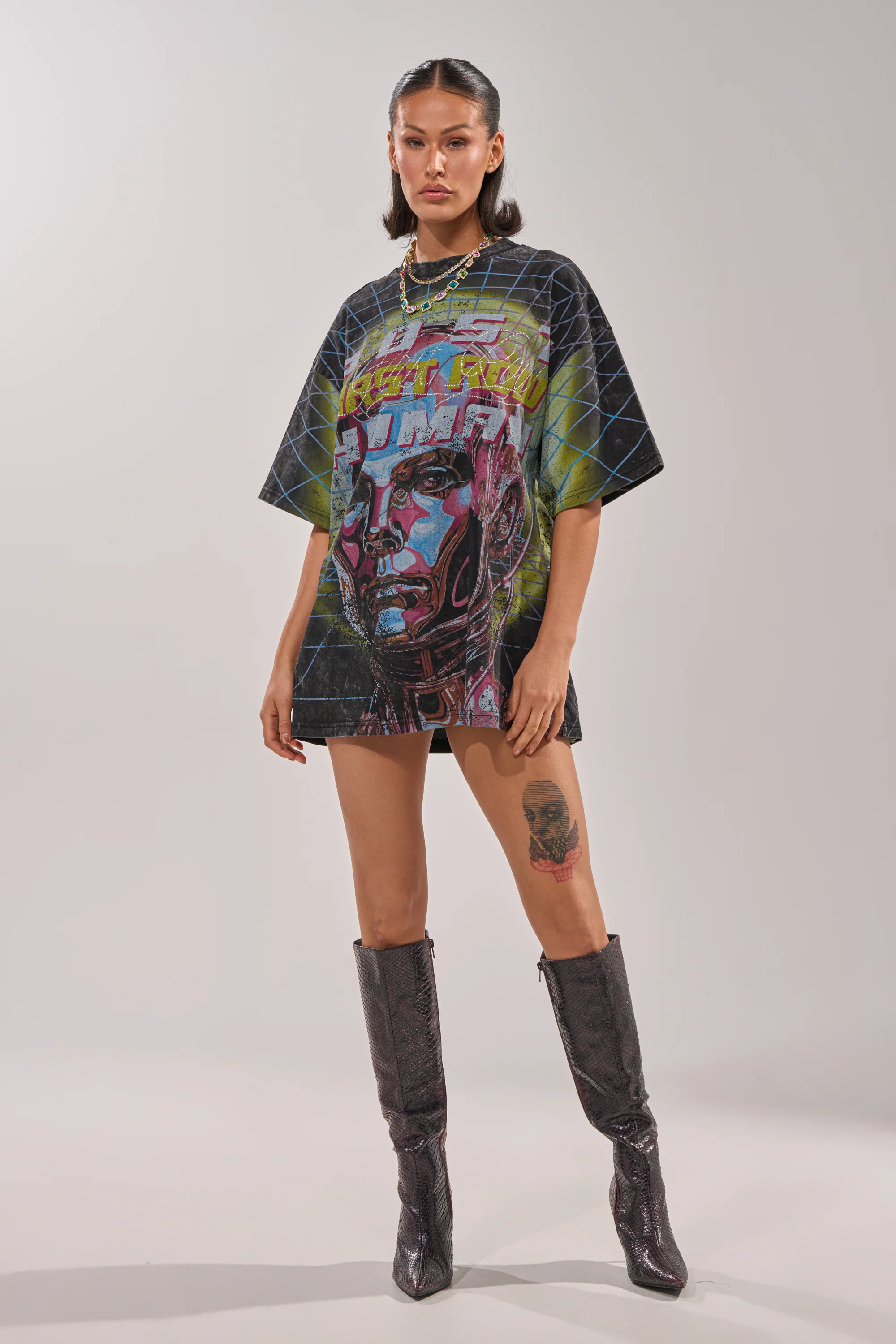 FIRST ROW NEW METAVERSE OVERSIZED GRAPHIC TEE - Image 6