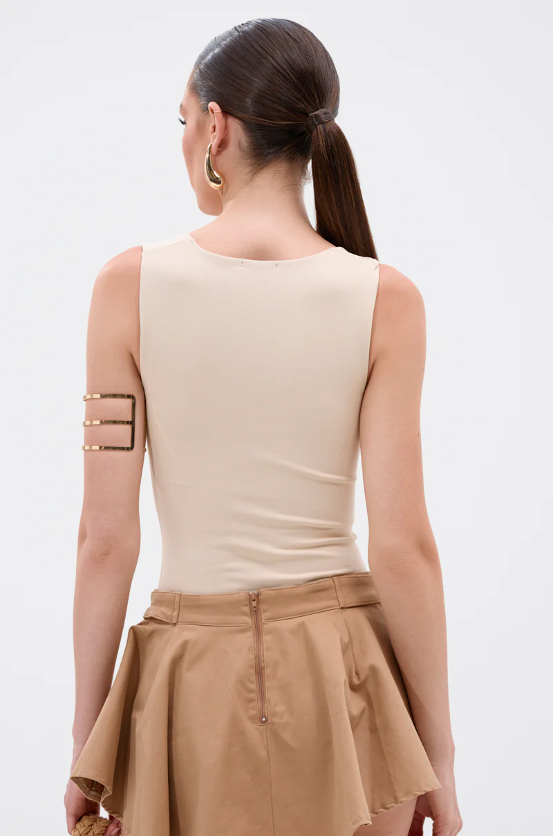 NEW STANDARD SQUARE NECK SLEEVELESS BODYSUIT IN BEIGE - Image 4