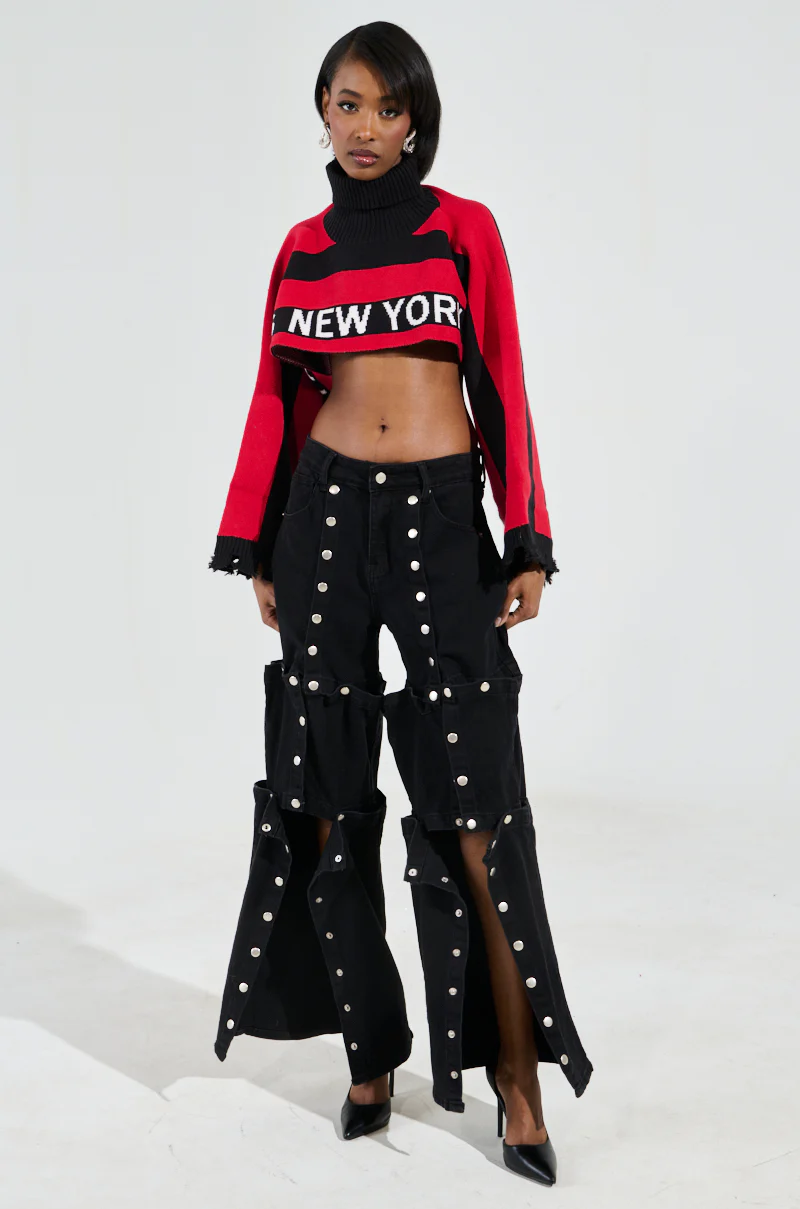 NEW YORK ULTRA CROP SWEATER IN RED MULTI - Image 5