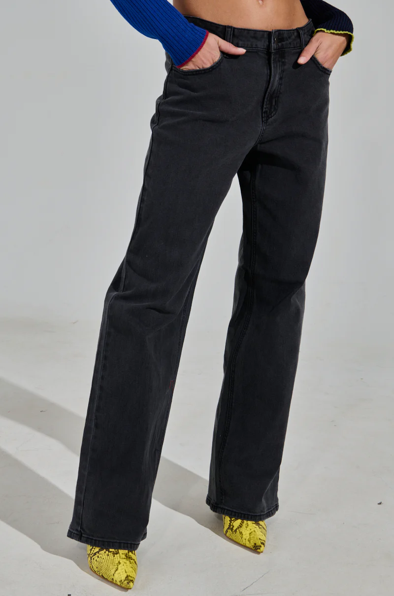NICOLE VINTAGE LOW RISE JEAN - Image 3