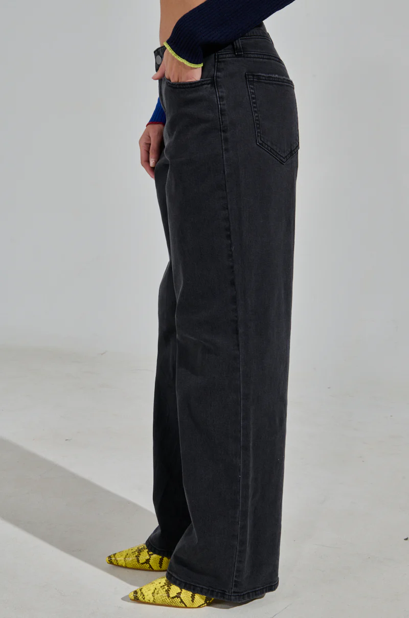 NICOLE VINTAGE LOW RISE JEAN - Image 4