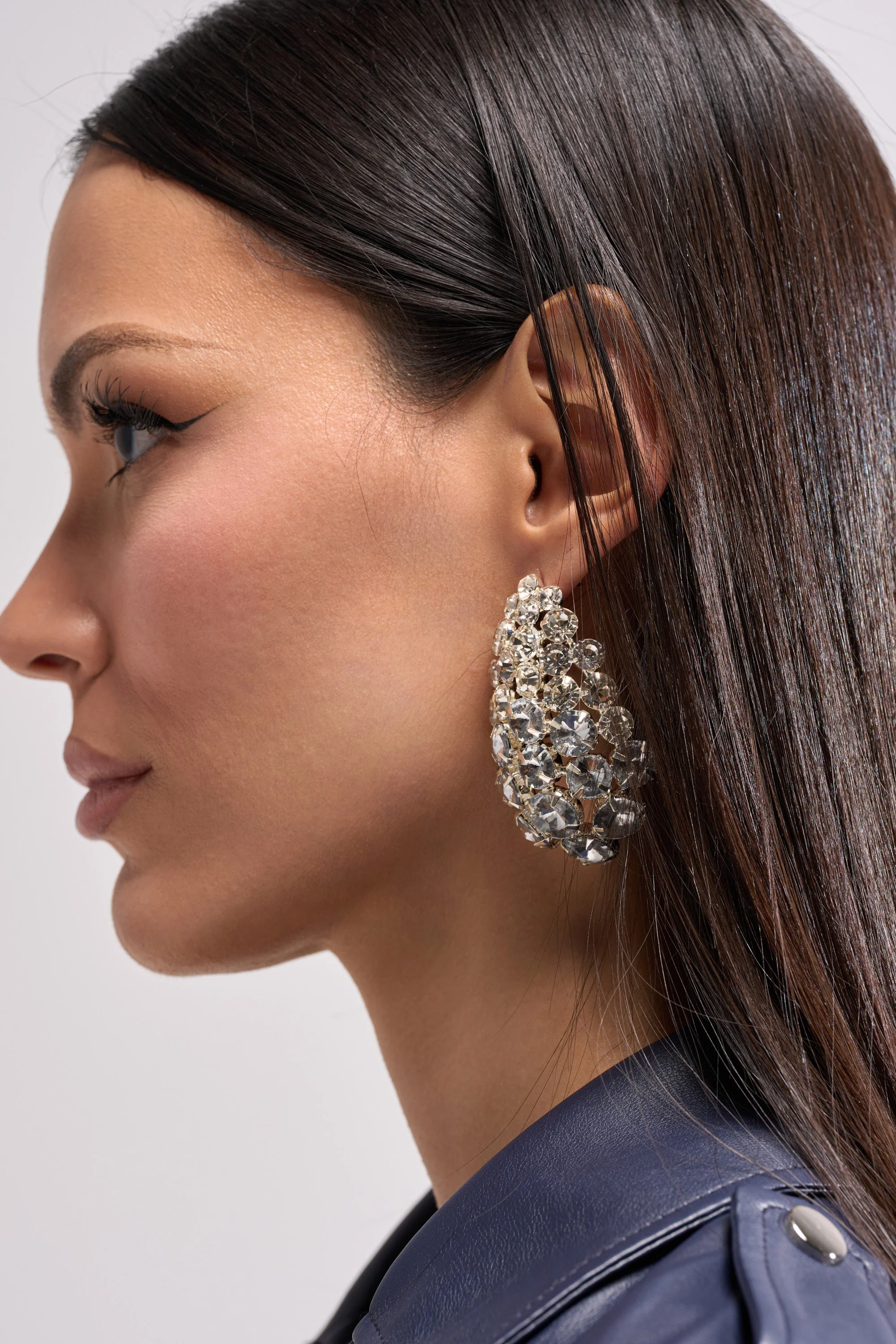 NIGHT IS YOUNG EARRING - Image 2