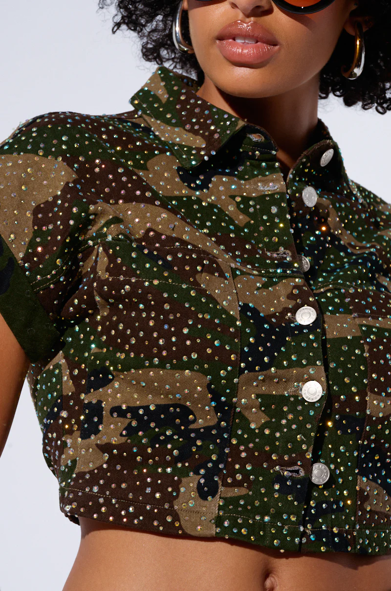 NO MERCY BUTTON DOWN CAMO CROPPED SHIRT - Image 6