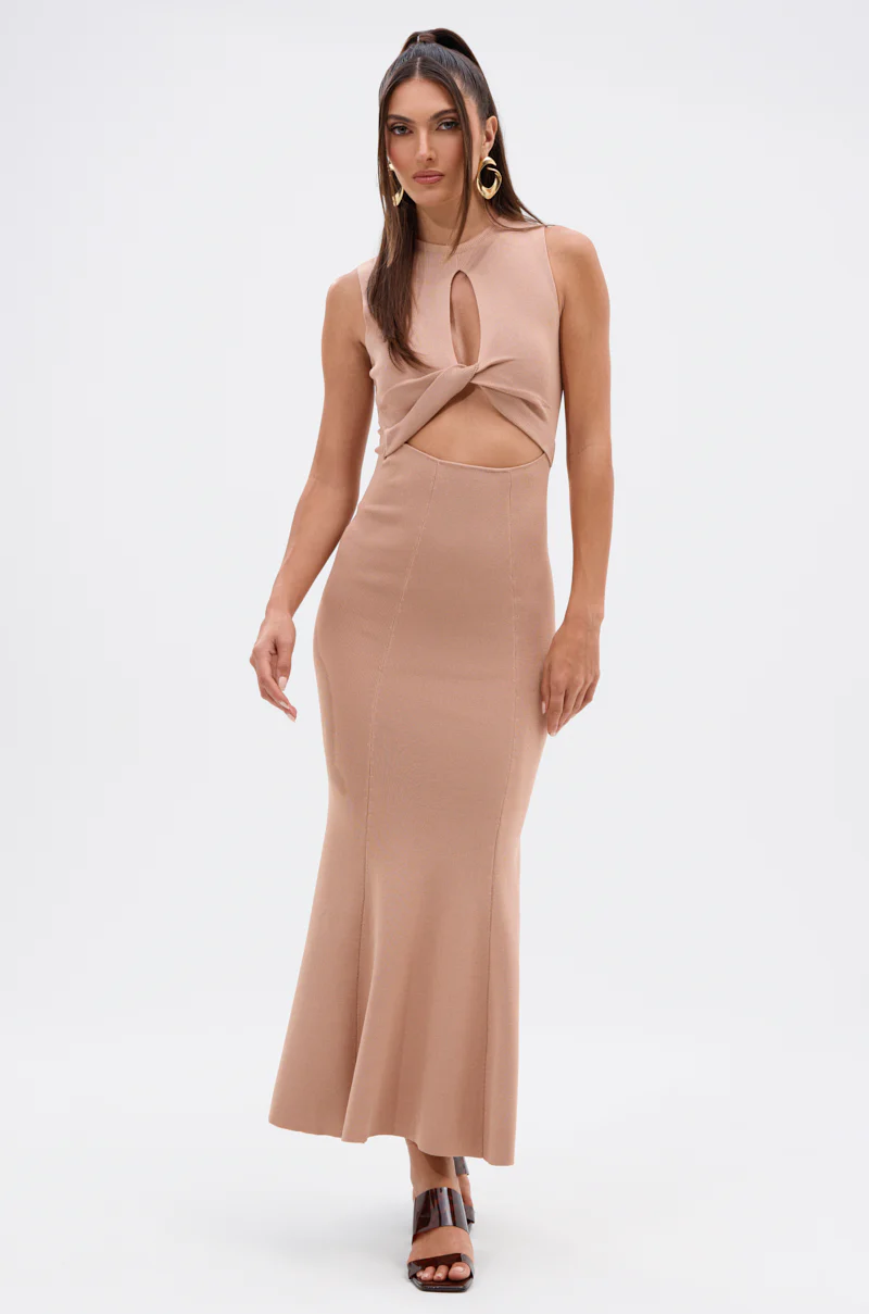 NOT TOO CASUAL KNIT MAXI DRESS IN BEIGE - Image 3