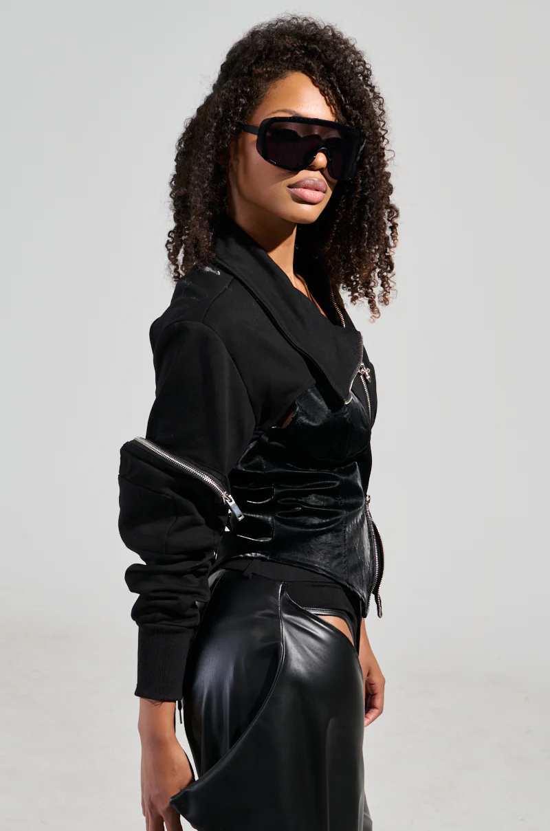 NOT YOUR AVERAGE SWEATSHIRT - Image 2
