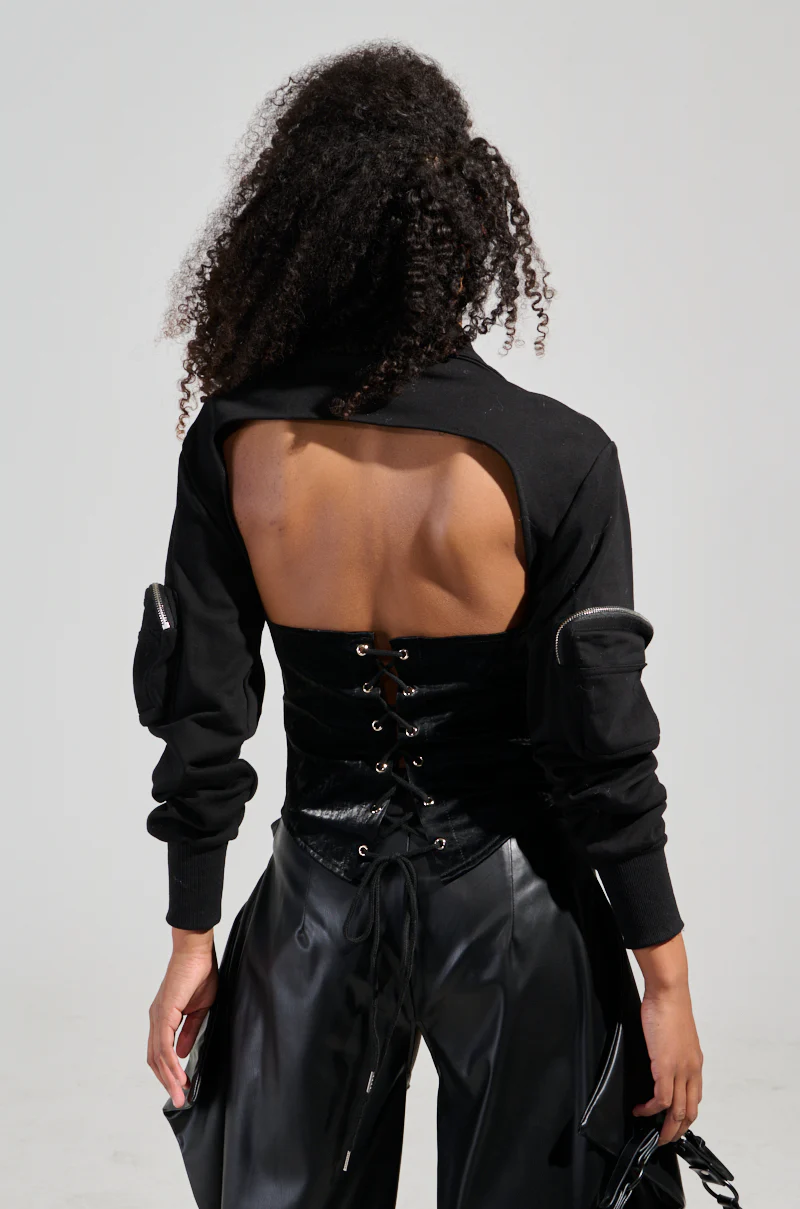 NOT YOUR AVERAGE SWEATSHIRT - Image 3
