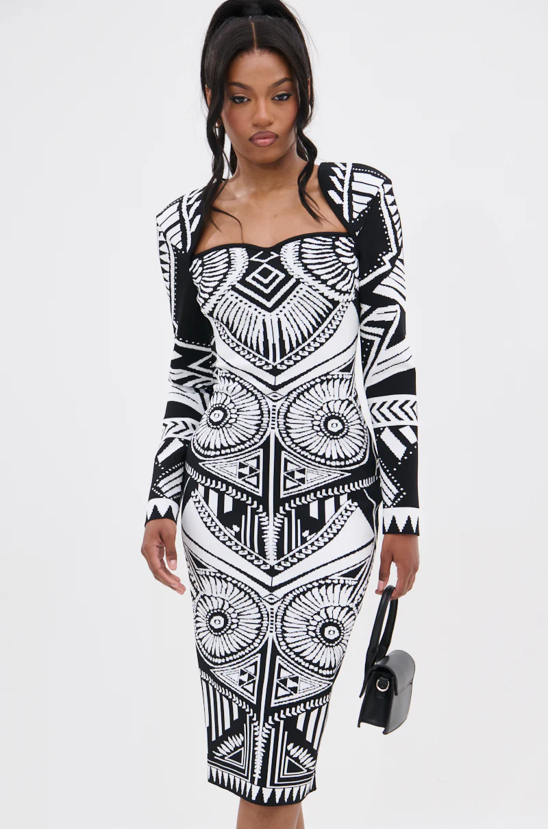 NOT YOUR AVERAGE WOMAN PRINTED MIDI DRESS - Image 3