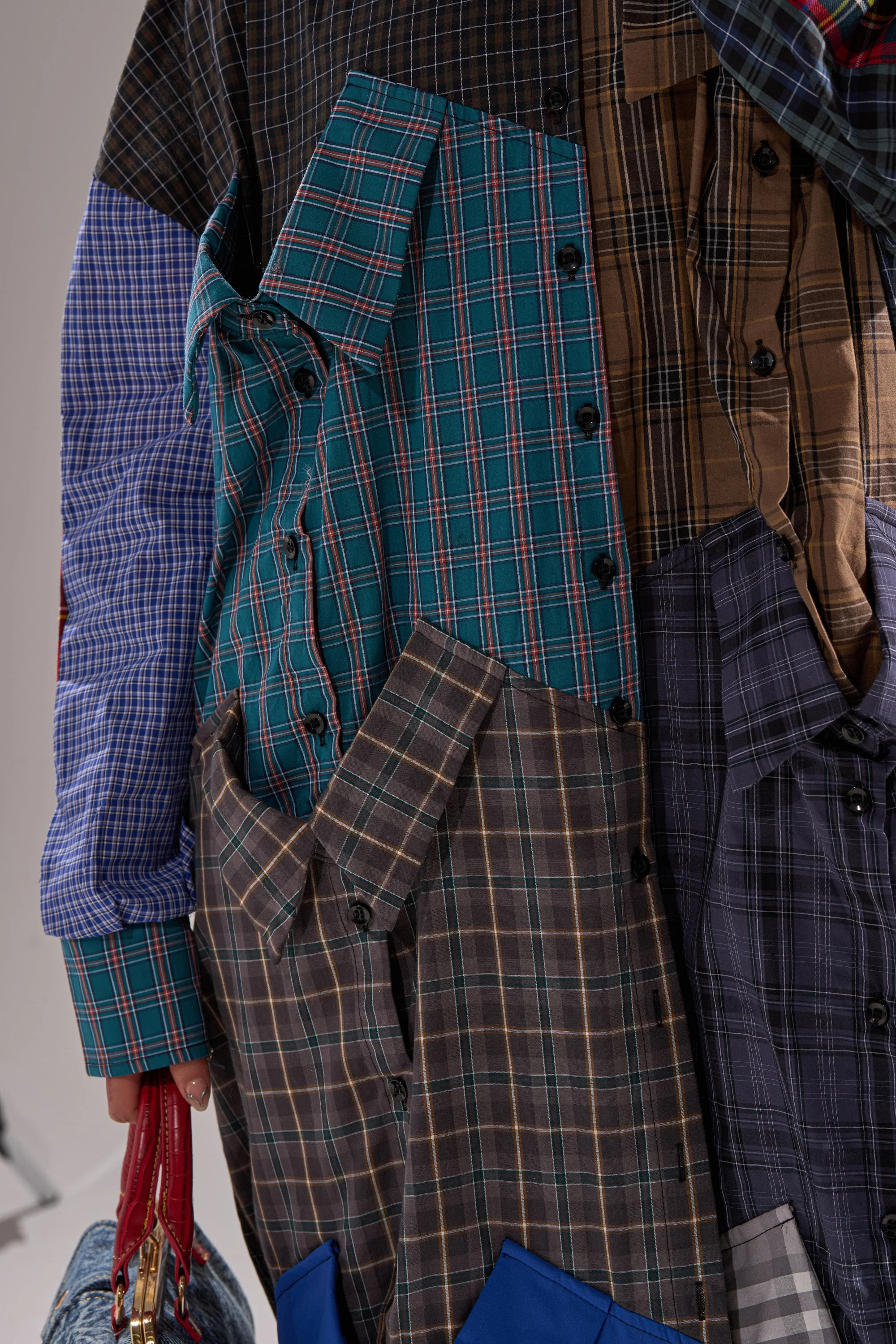 NOT YOUR BOYFRIENDS SHIRT DRESS - Image 10