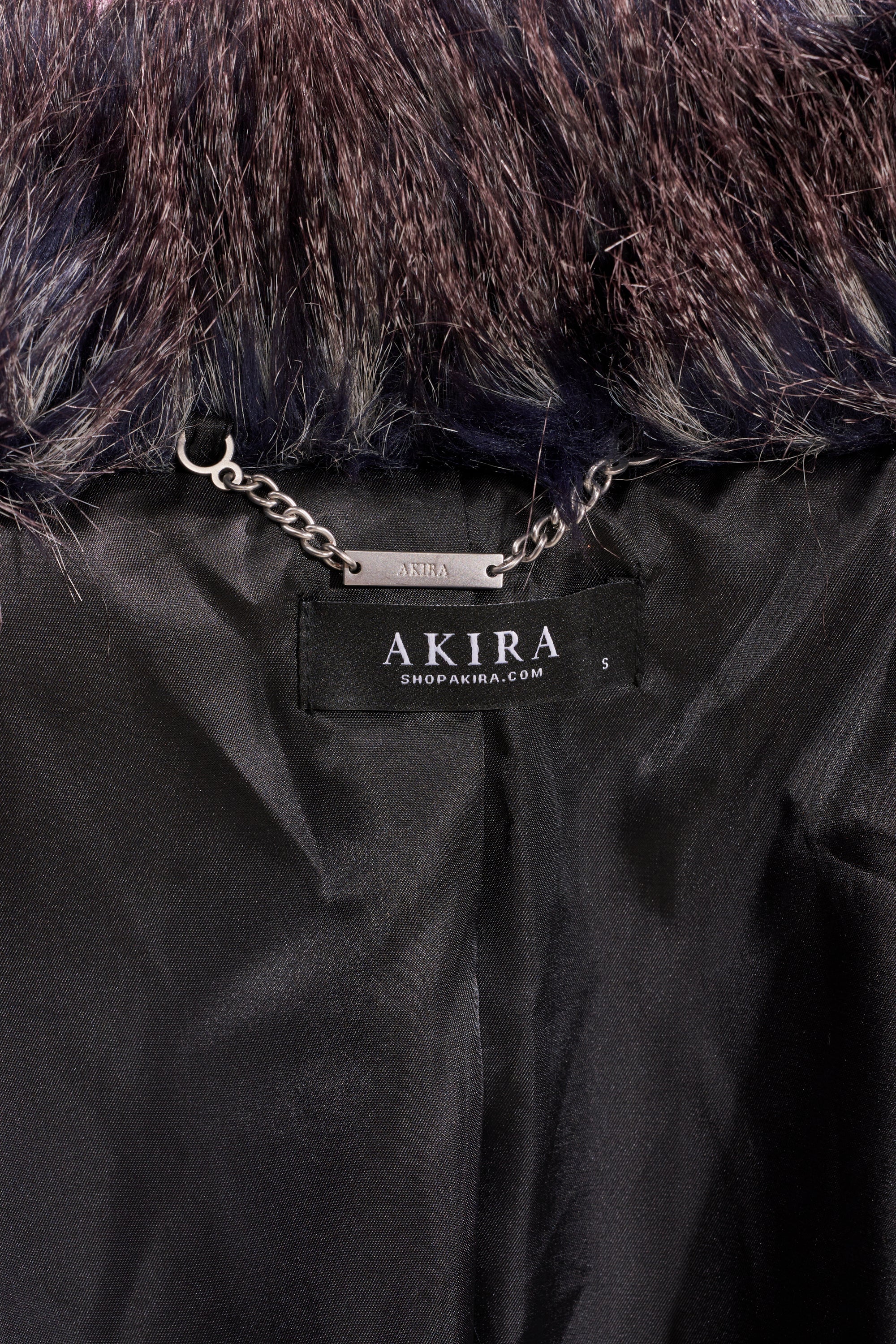 NOTRE DAME FAUX FUR COAT - Image 12