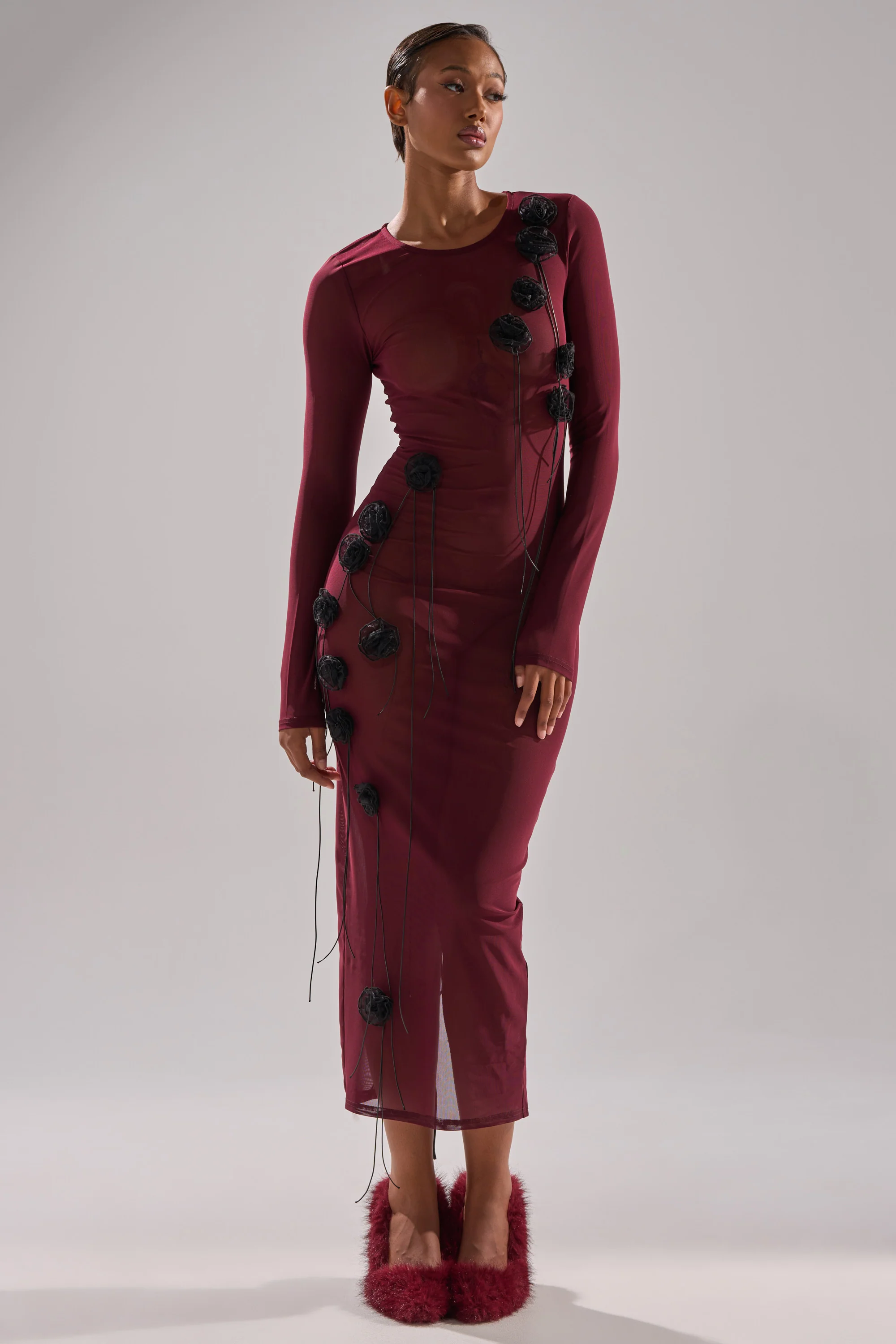 OBVIOUSLY MESH MIDI DRESS IN BURGUNDY - Image 2