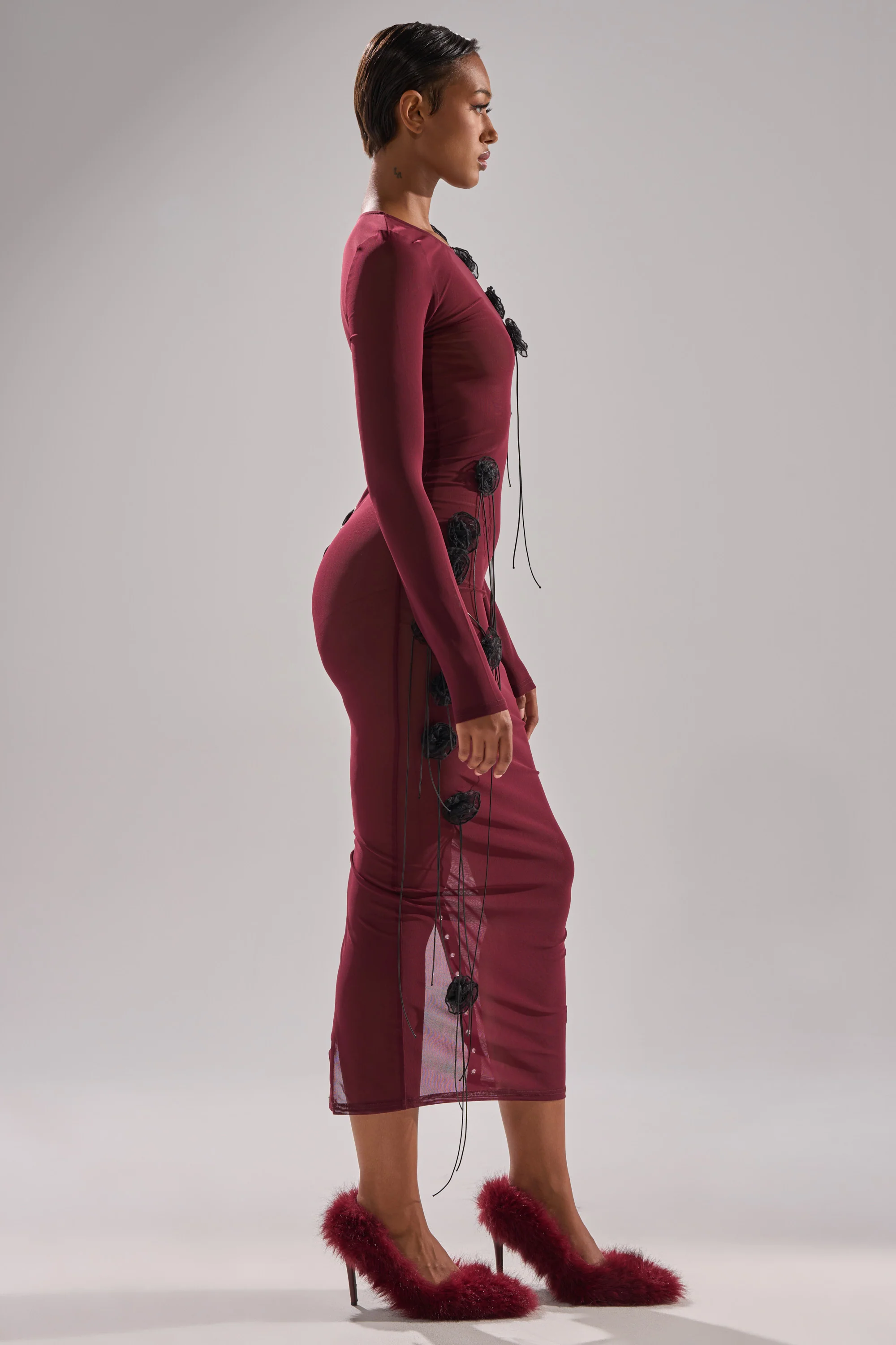 OBVIOUSLY MESH MIDI DRESS IN BURGUNDY - Image 4
