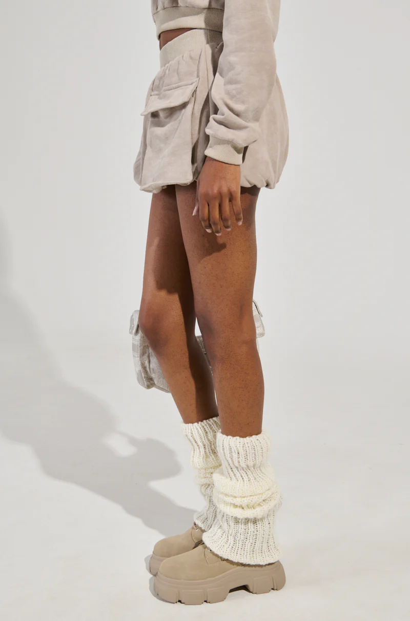 OFF-DUTY MINI SKIRT - Image 3