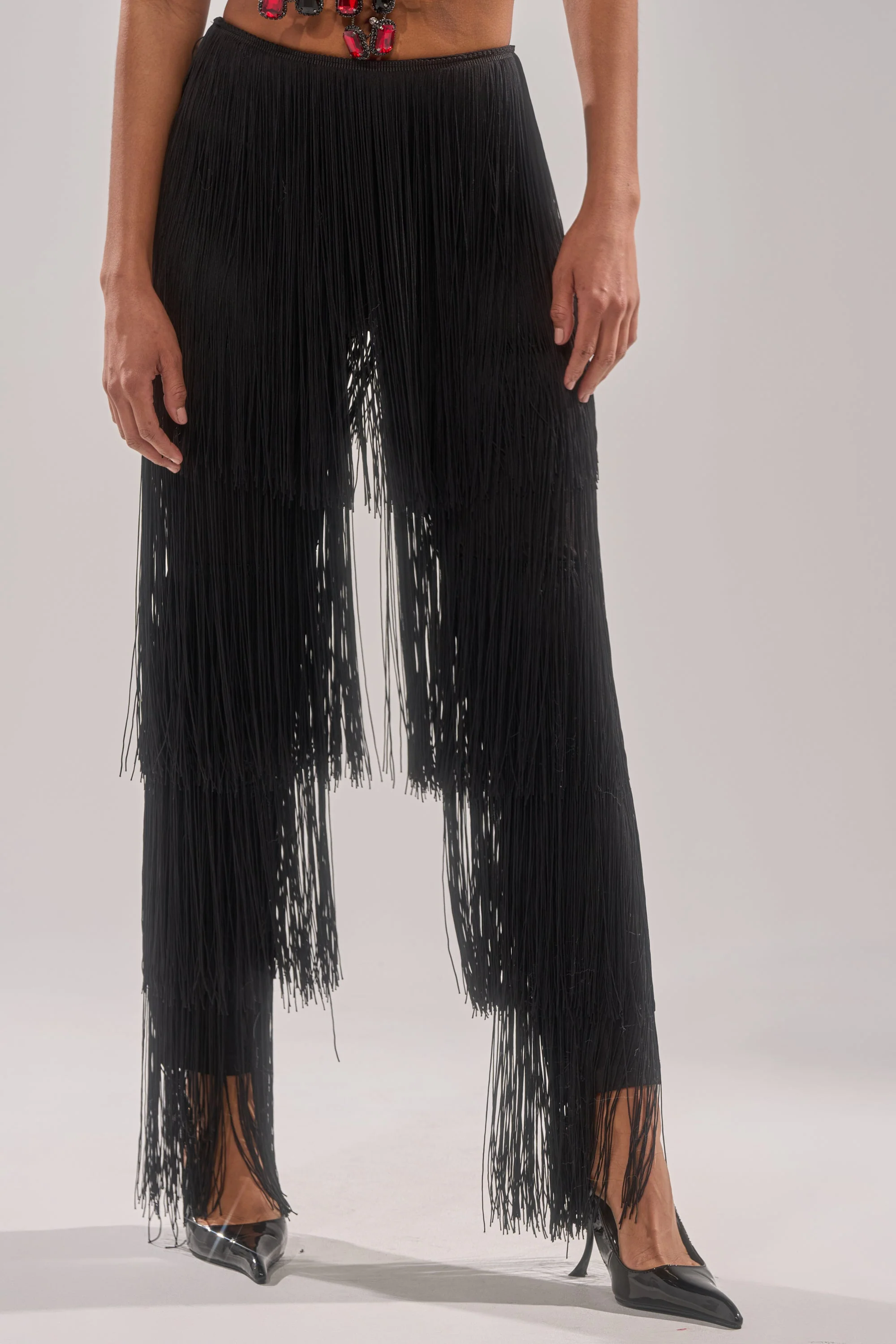 OH SO FRINGE PANTS IN BLACK - Image 2