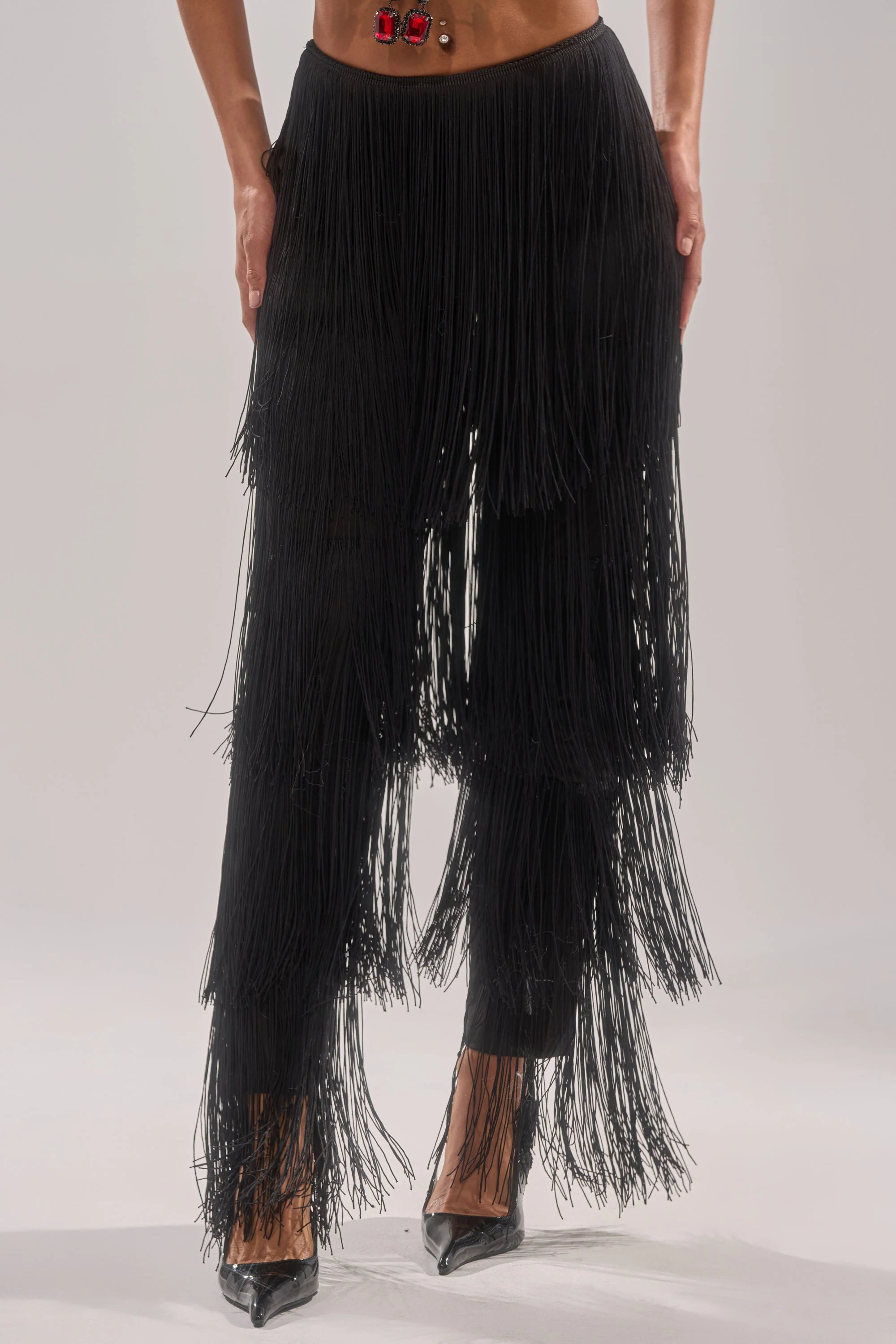 OH SO FRINGE PANTS IN BLACK - Image 3
