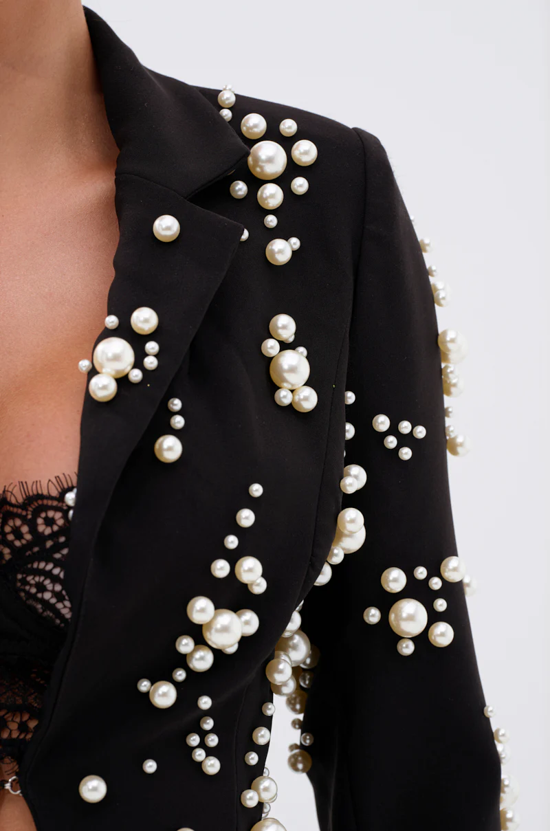OLD FLAME EMBELLISHED BLAZER IN BLACK - Image 8