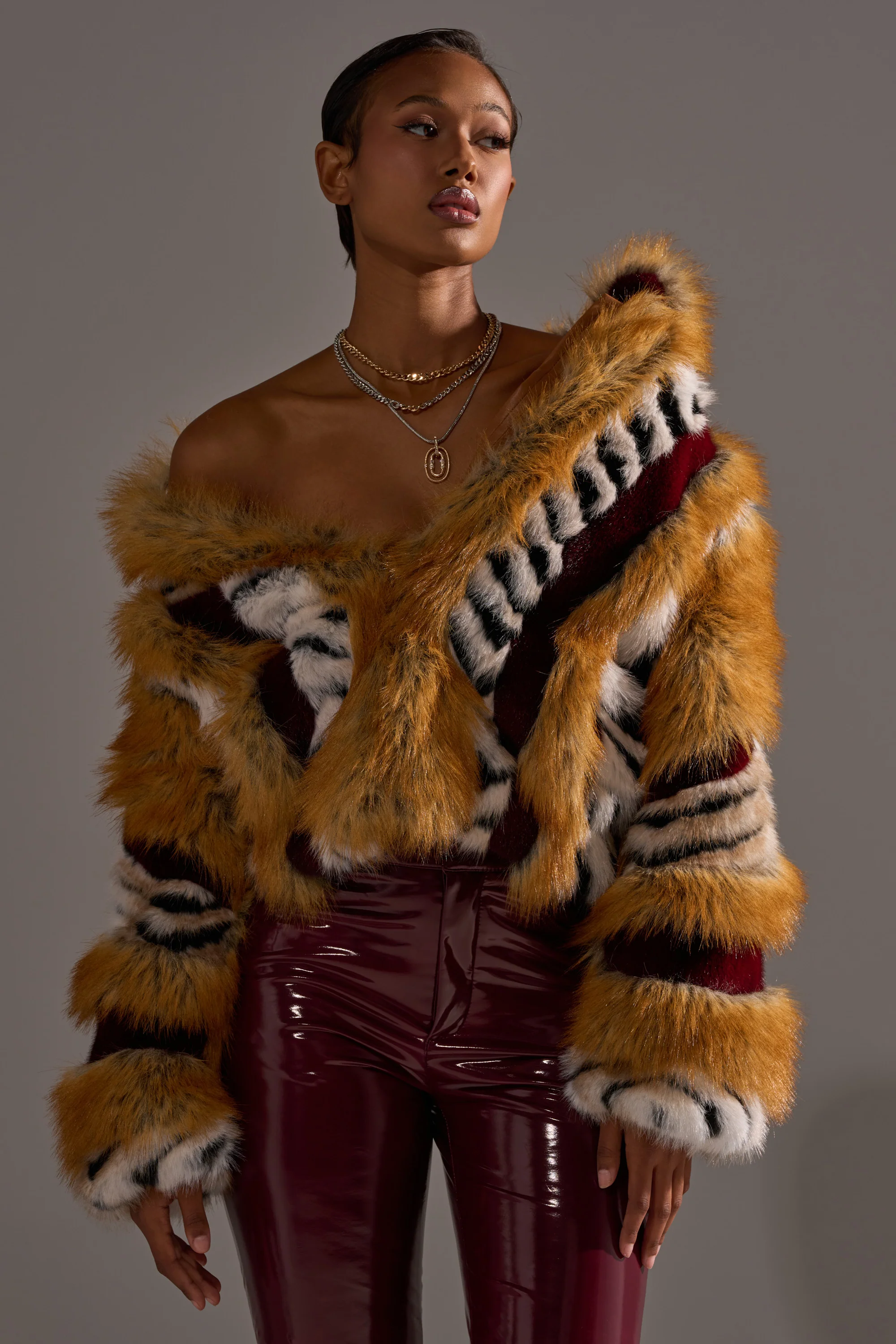 OLYMPIA PANELED FAUX FUR - Image 4