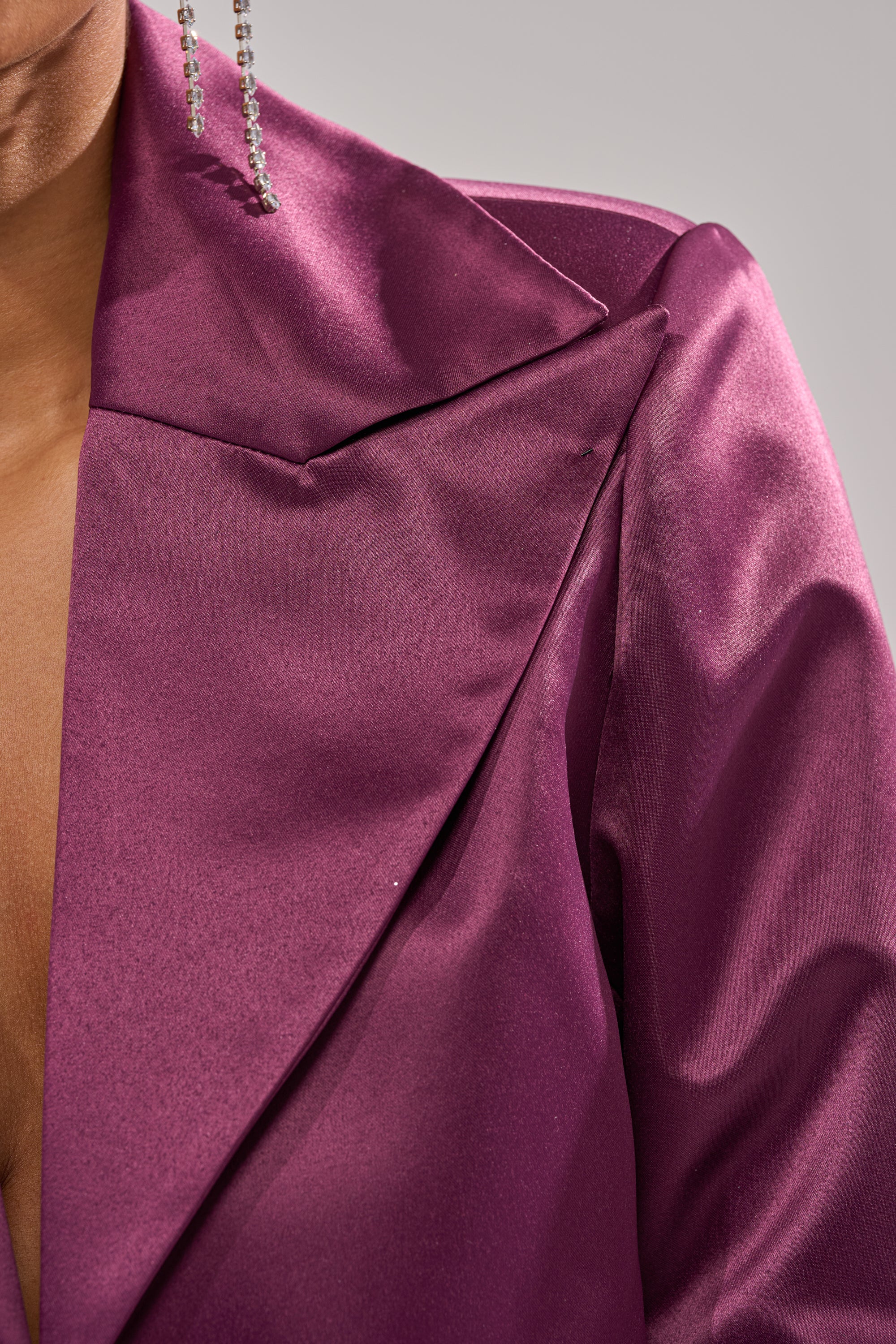 ON AND ON CROPPED SATIN BLAZER - Image 10