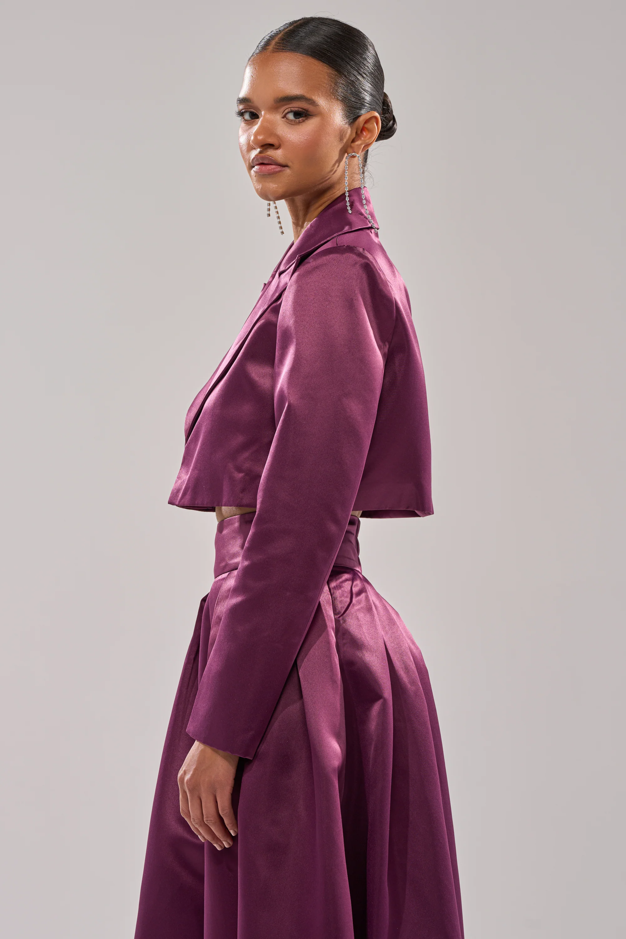ON AND ON CROPPED SATIN BLAZER - Image 4