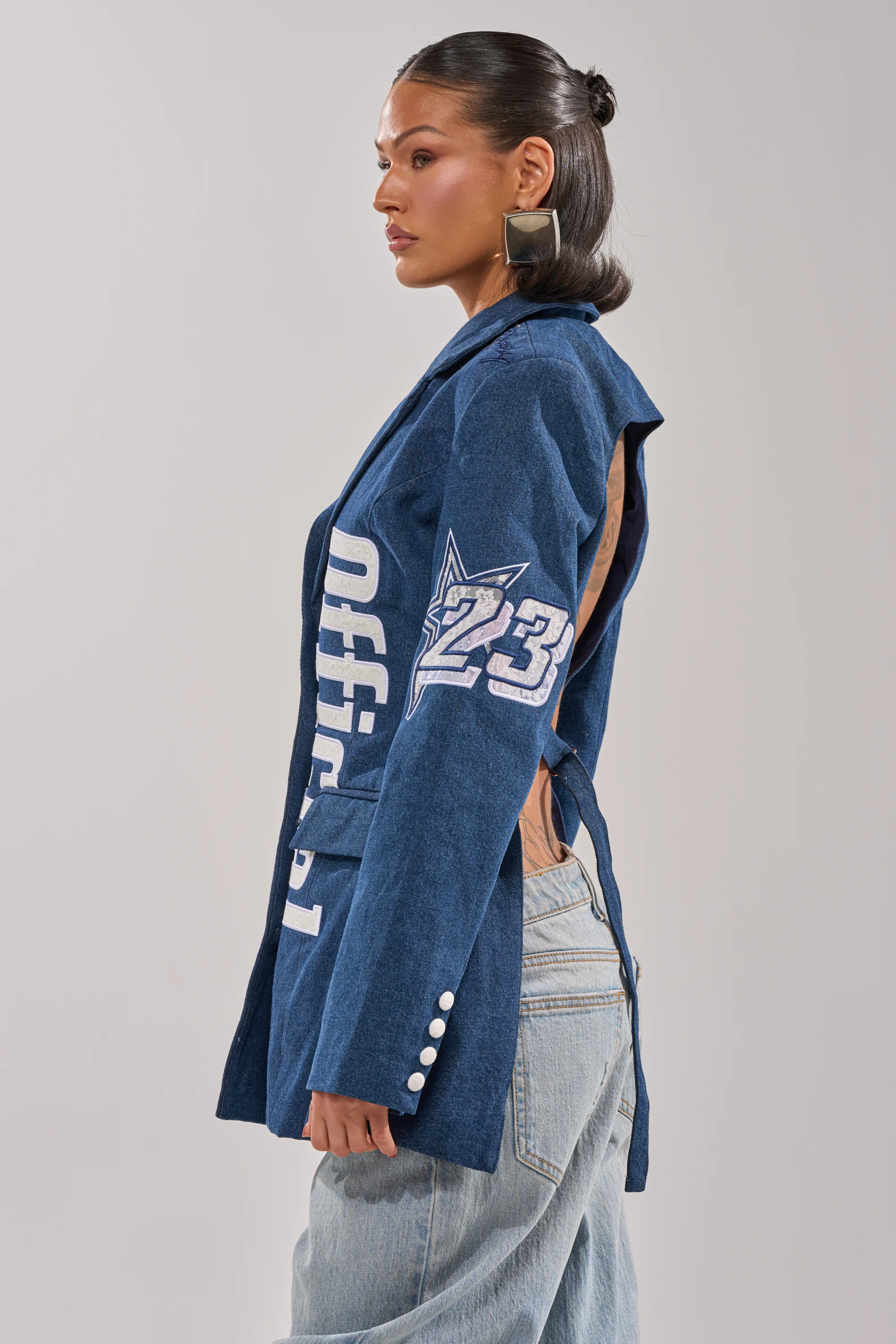 ONE OF ONE BACKLESS DENIM BLAZER - Image 4
