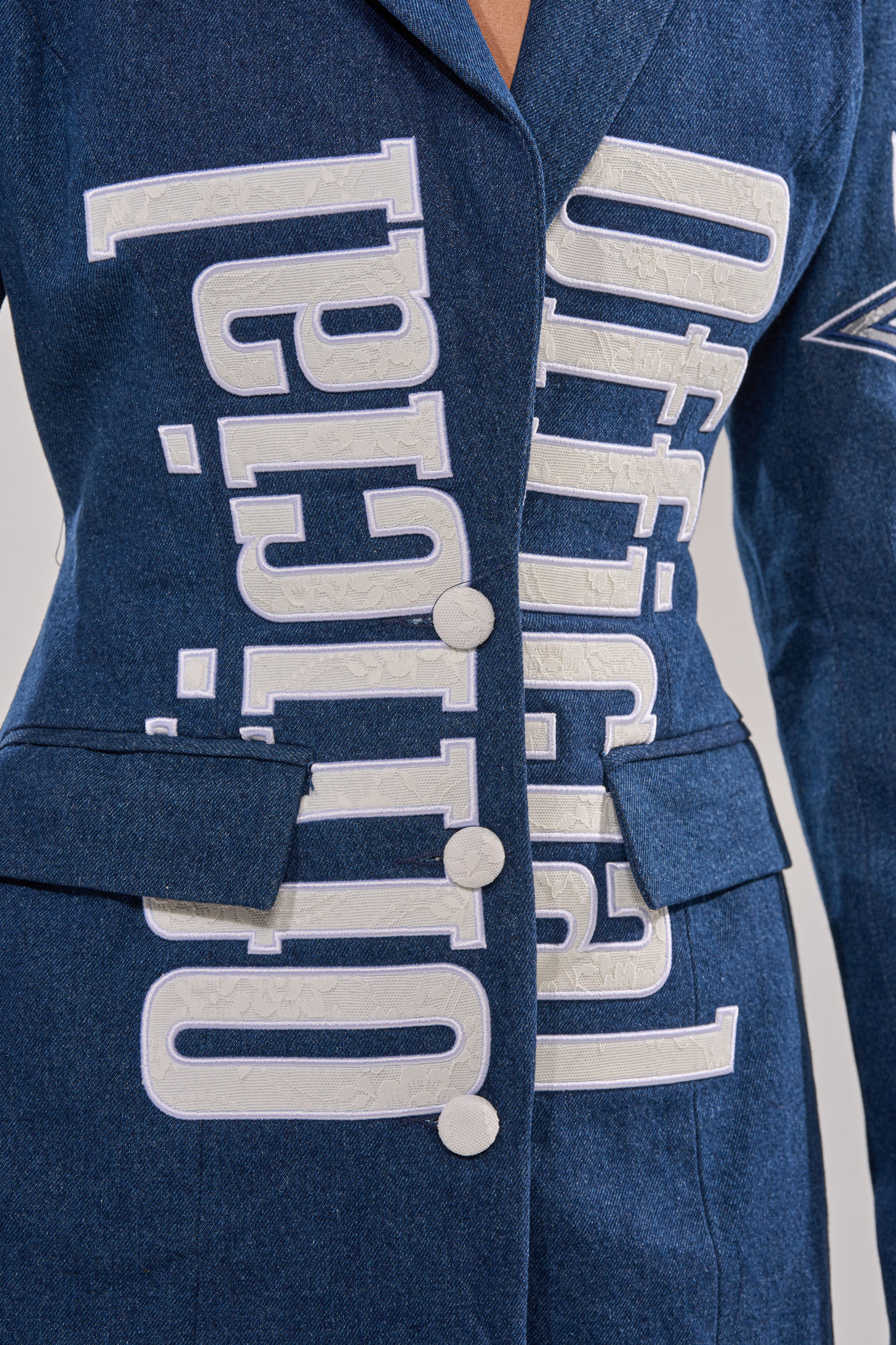 ONE OF ONE BACKLESS DENIM BLAZER - Image 8