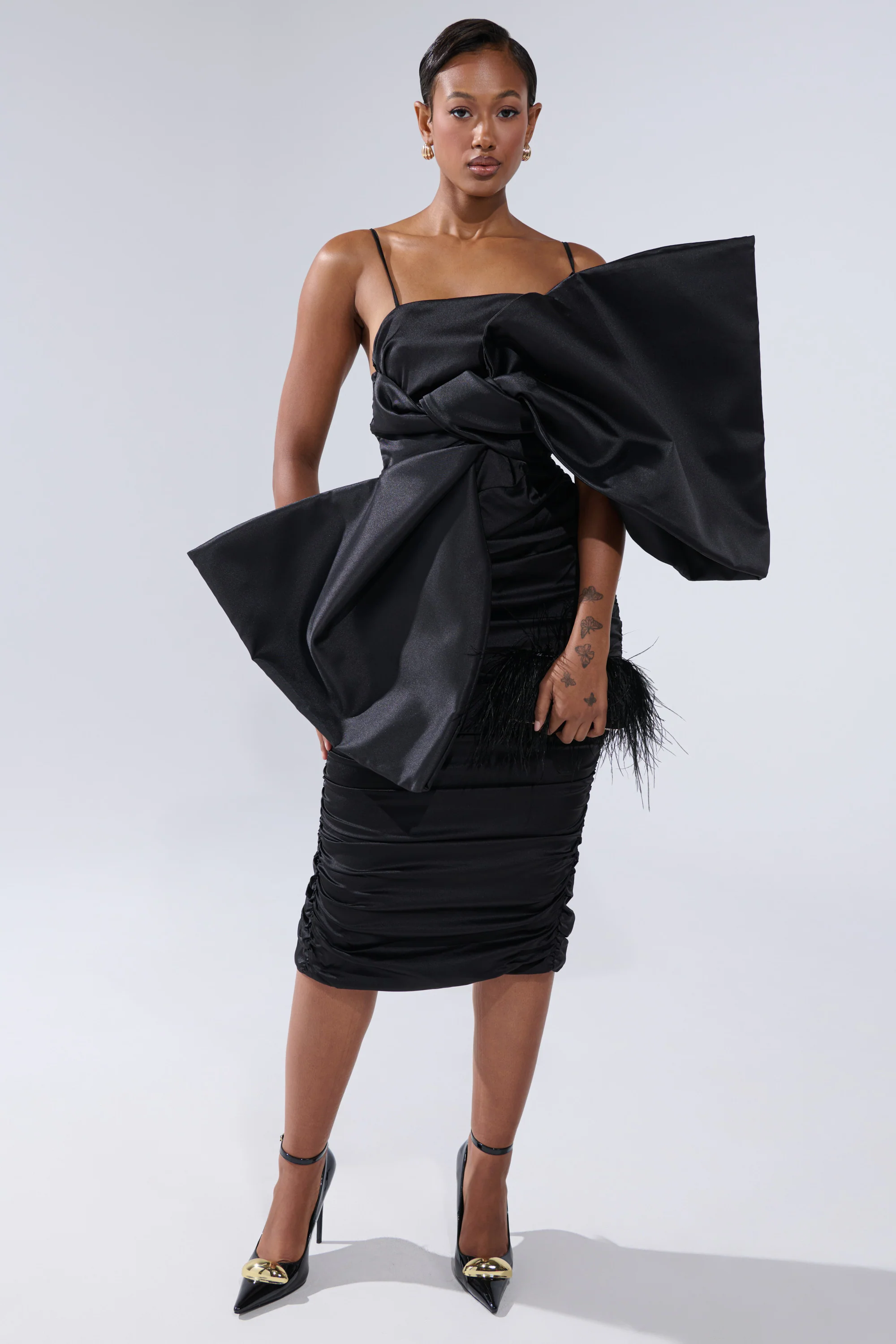 ONE OF ONE BOW MIDI DRESS IN BLACK - Image 7