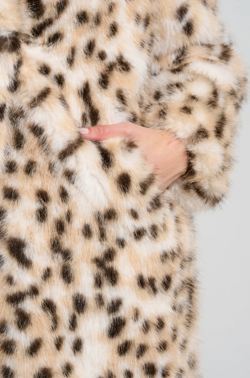 ONE OF ONE FAUX FUR TRENCH - Image 8