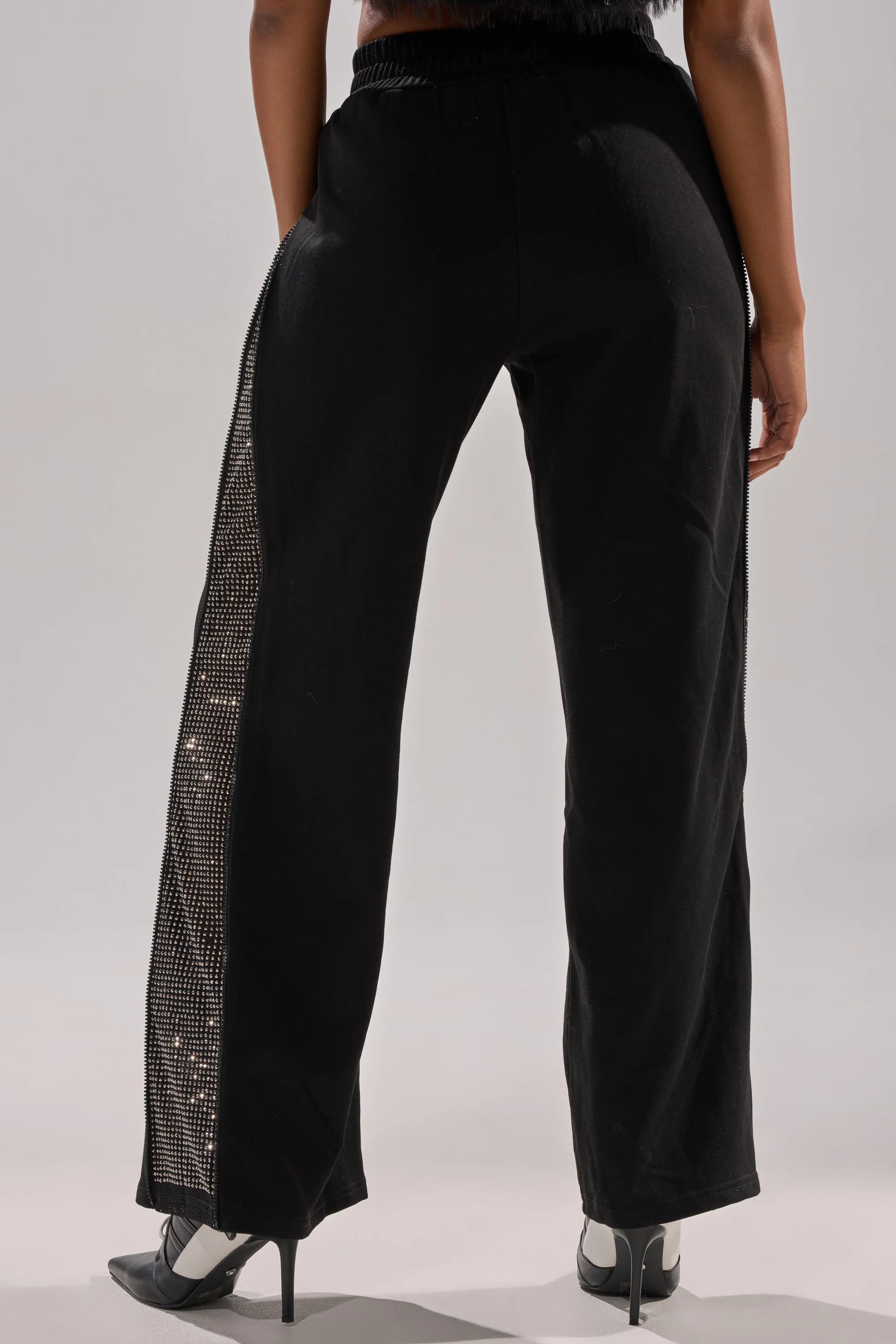 OPEN UP WIDE LEG JOGGER WITH RHINESTONE - Image 6