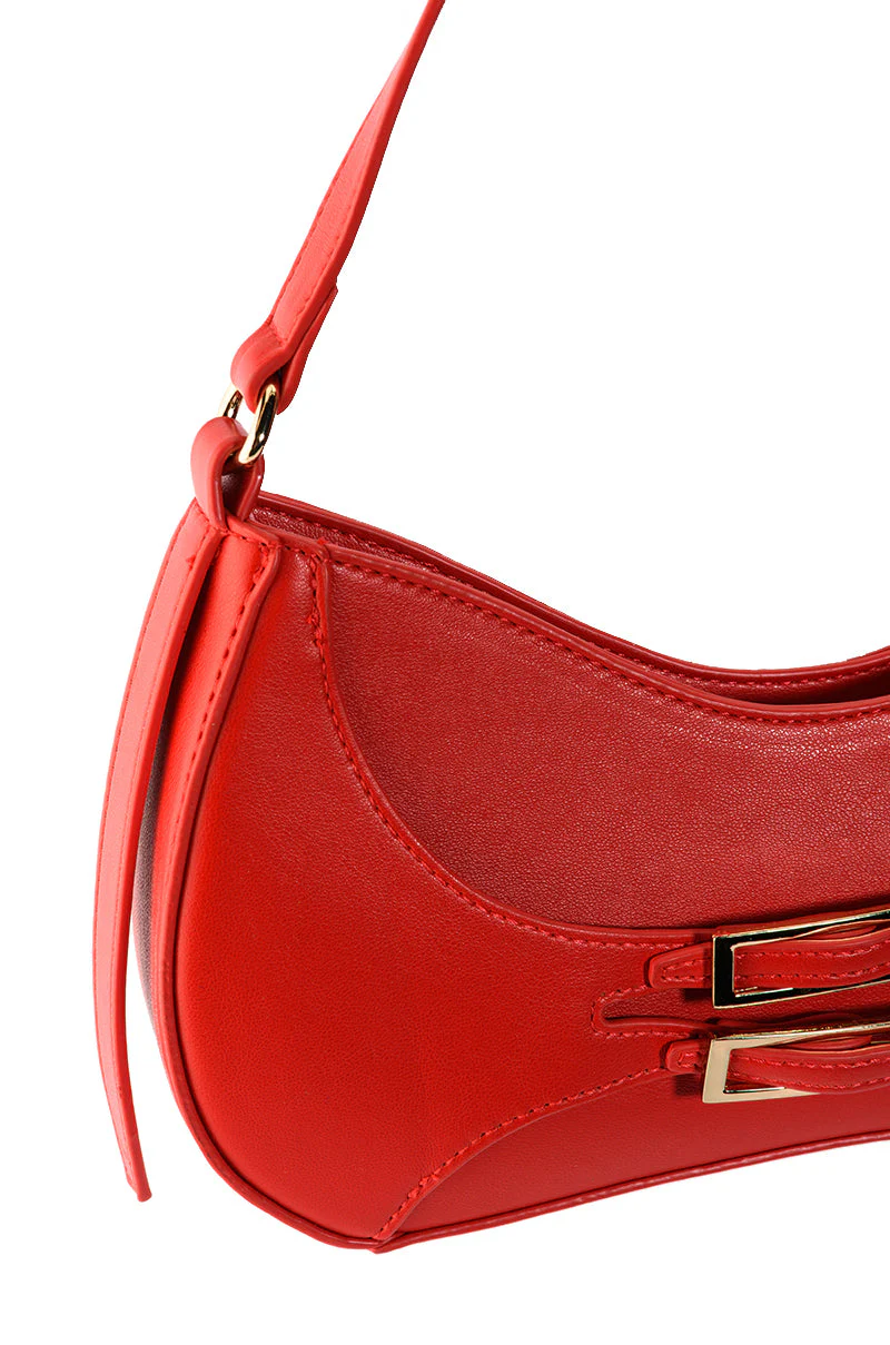 ORTIZ SHOULDER BAG IN RED PU - Image 4