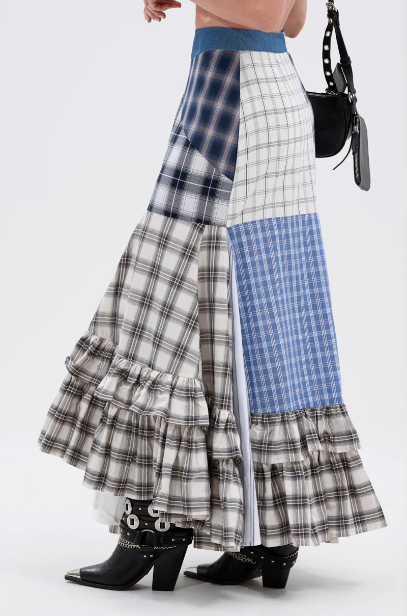 OUT OF ALIGNMENT PLAID MIDI SKIRT - Image 4