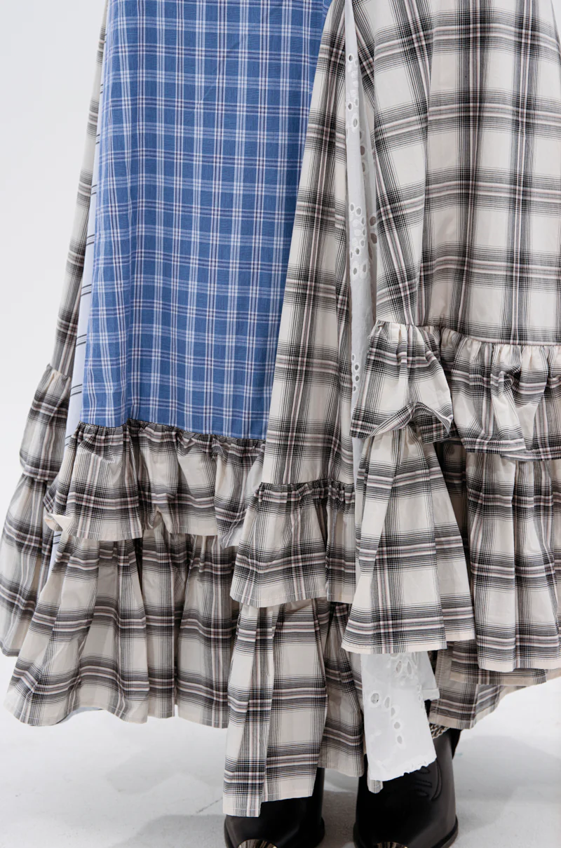 OUT OF ALIGNMENT PLAID MIDI SKIRT - Image 9