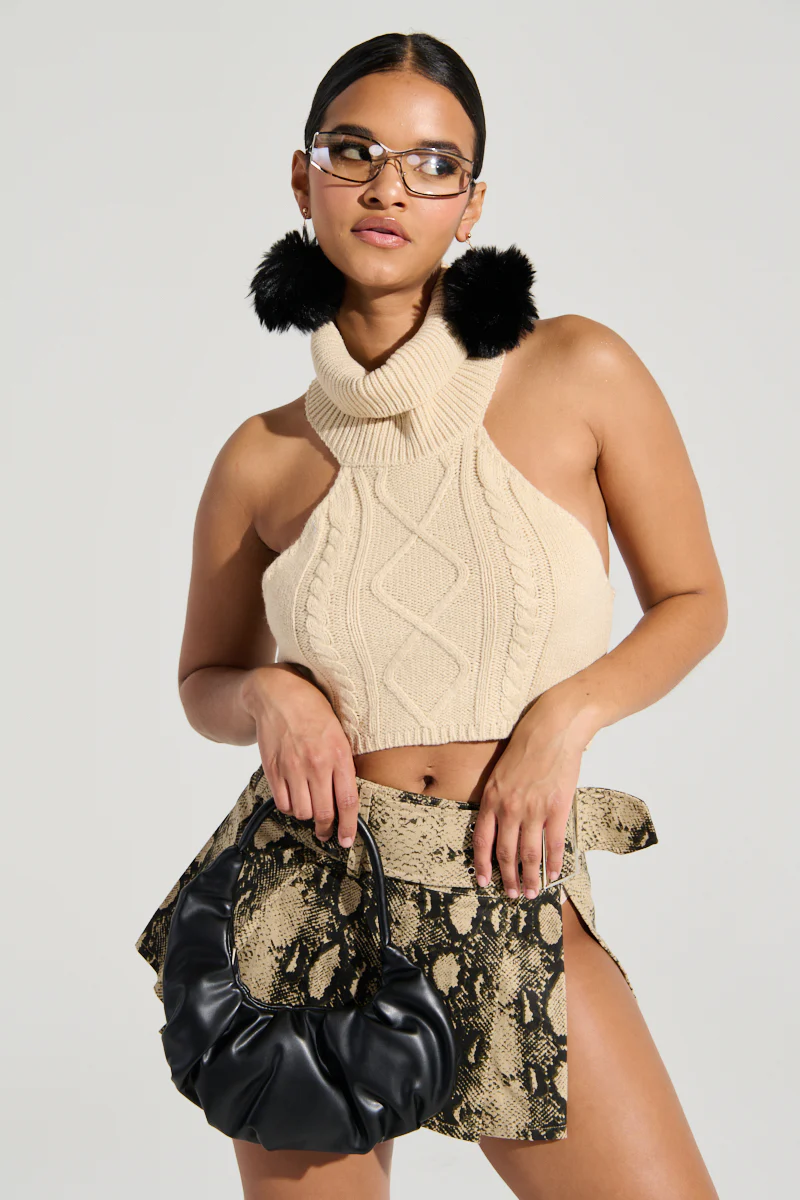 OUT OF HIS LEAGUE SLEEVELESS FASHION TOP - Image 5