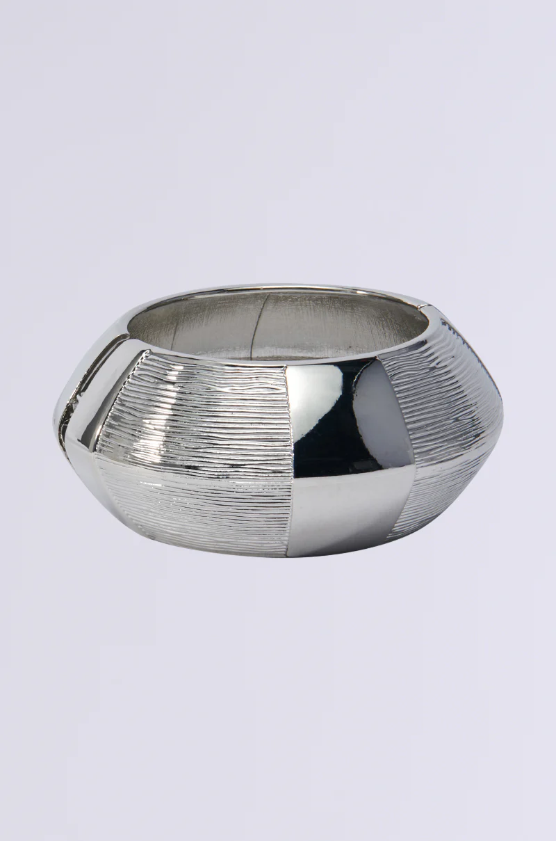 OUT OF THIS WORLD CUFF - Image 3