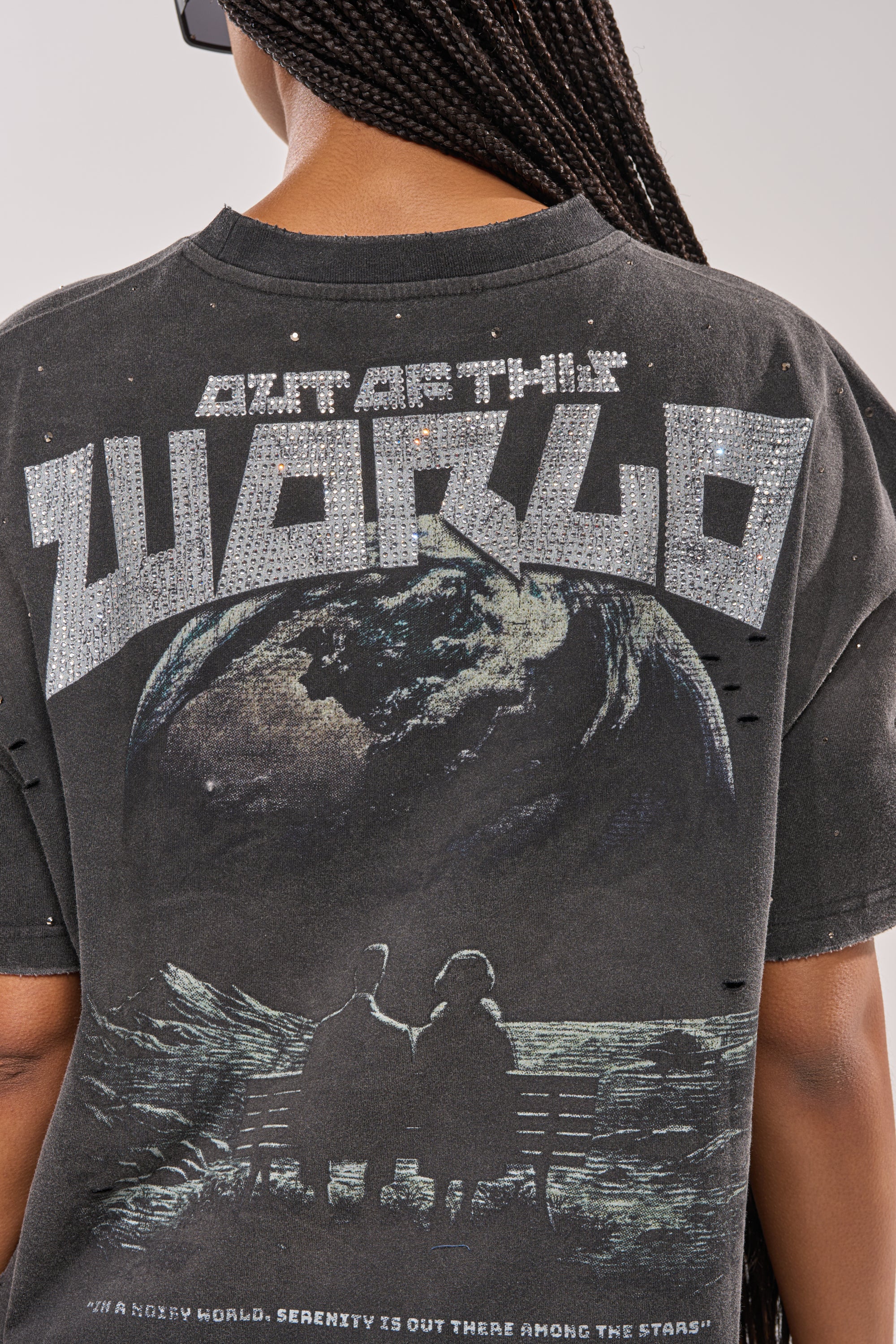 OUT OF THIS WORLD GRAPHIC TEE - Image 6
