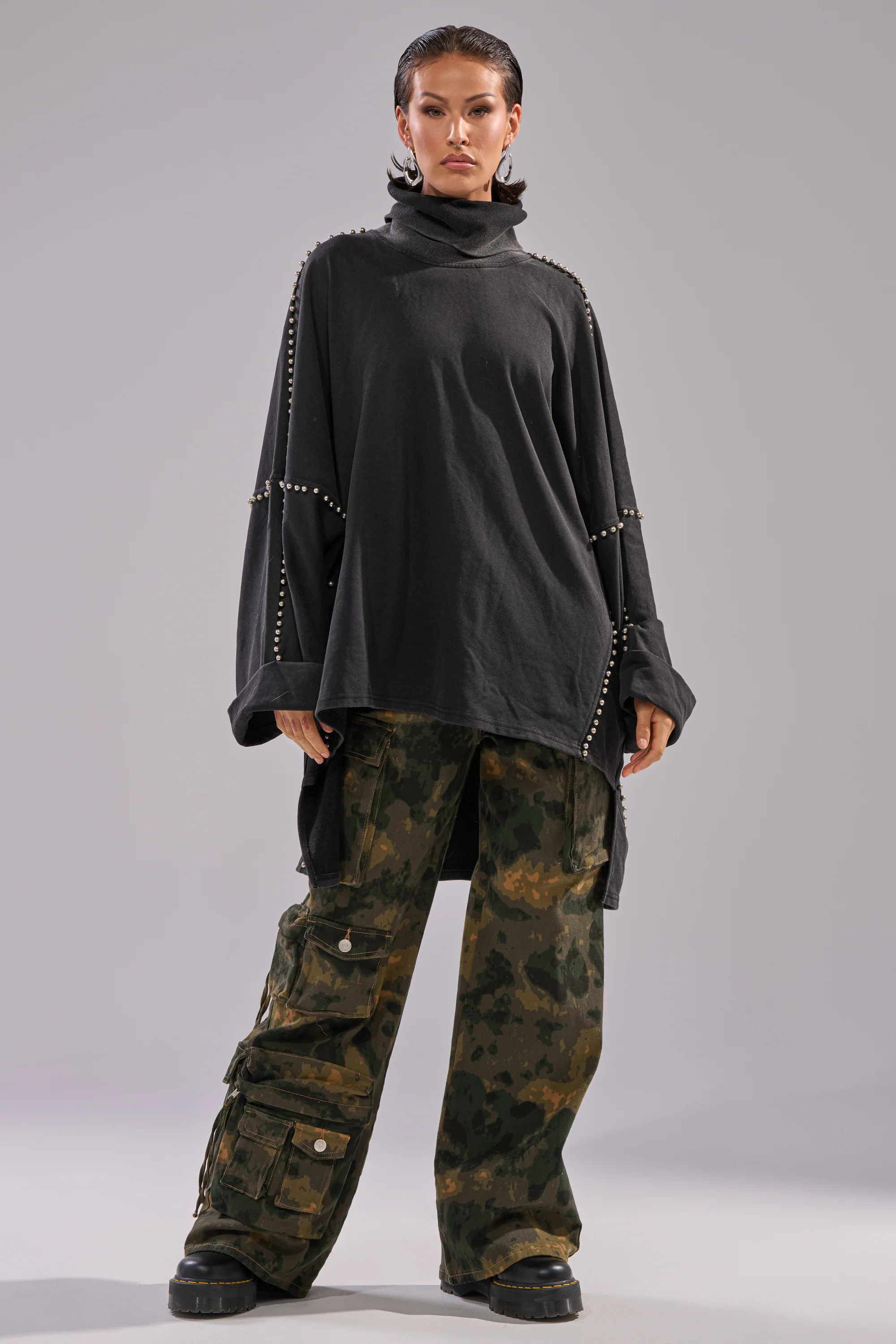 OVER IT TURTLE NECK OVERSIZED SWEATSHIRT - Image 6