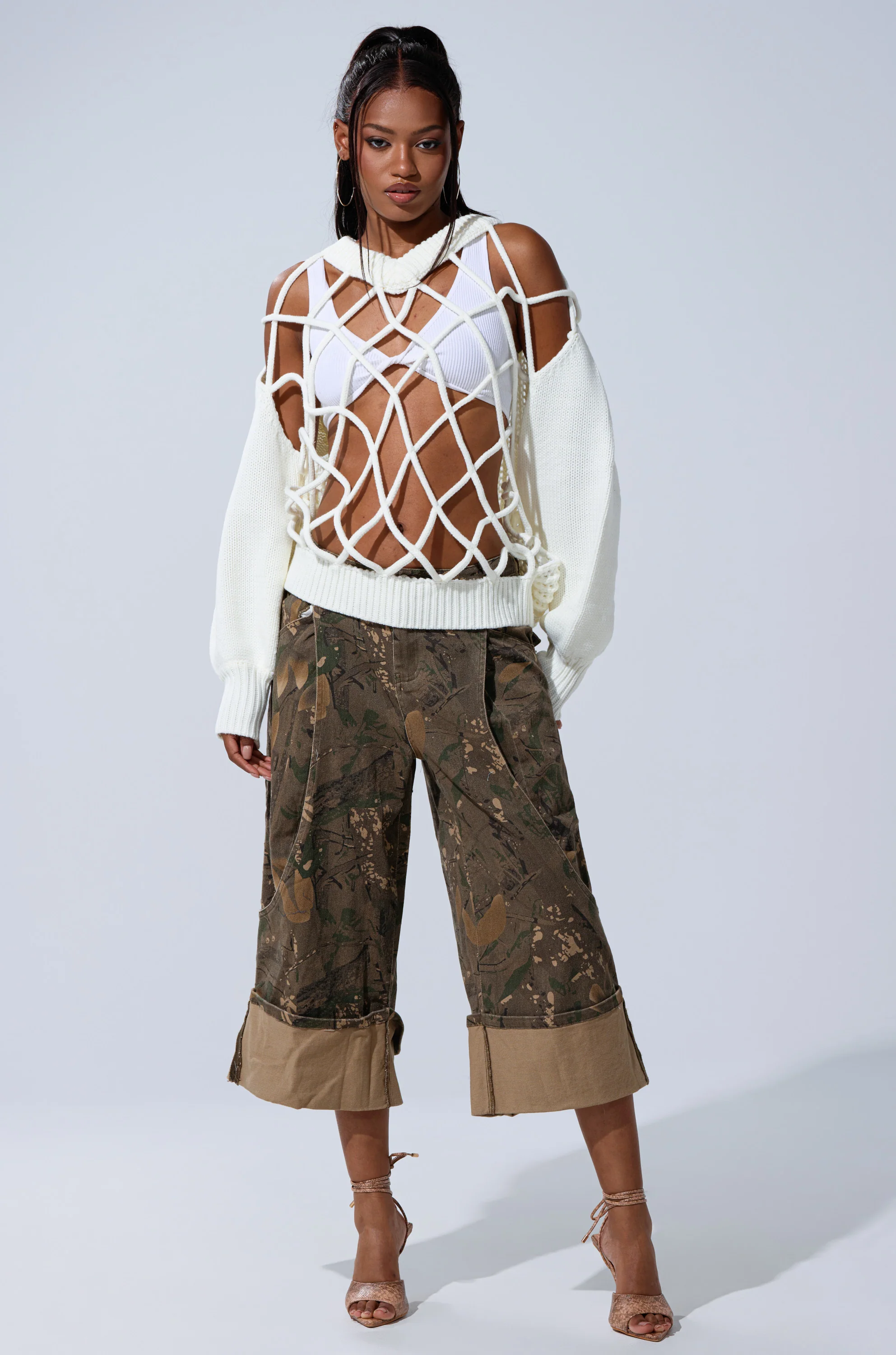 OVER THE TOP CUT OUT OVERSIZED SWEATER - Image 7
