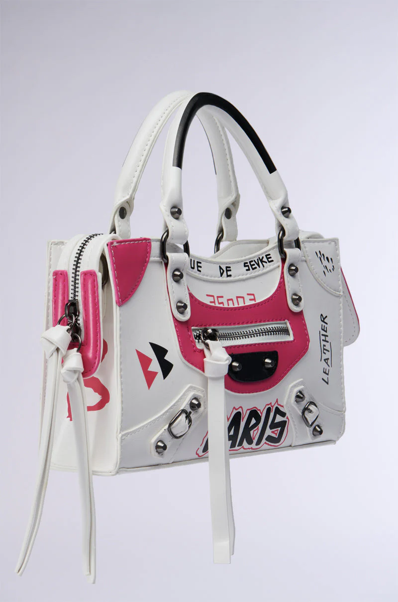 PARIS LOVES ME GRAFFITI PURSE - Image 3