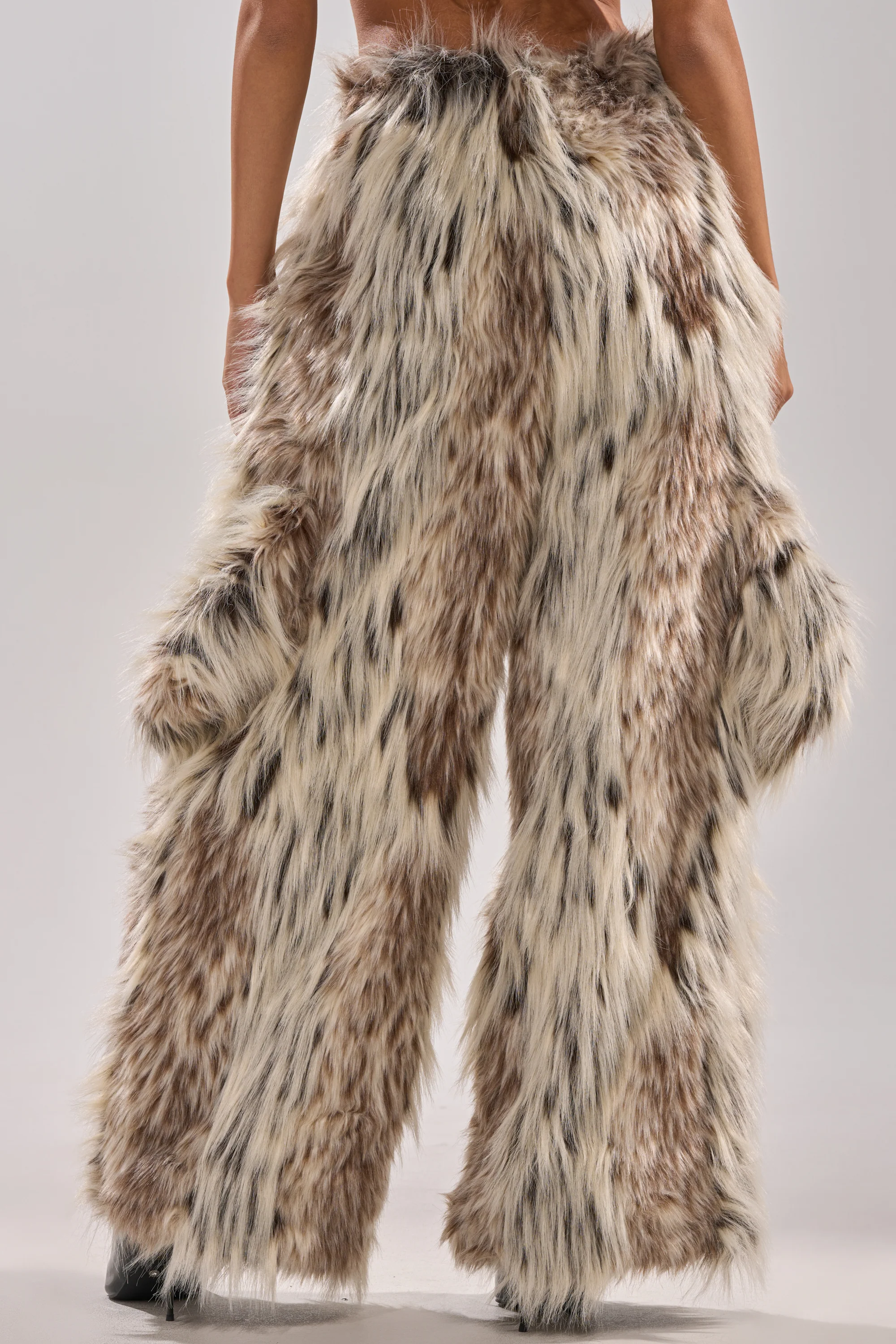 PARTICULAR TASTE FAUX FUR CARGO PANTS - Image 6