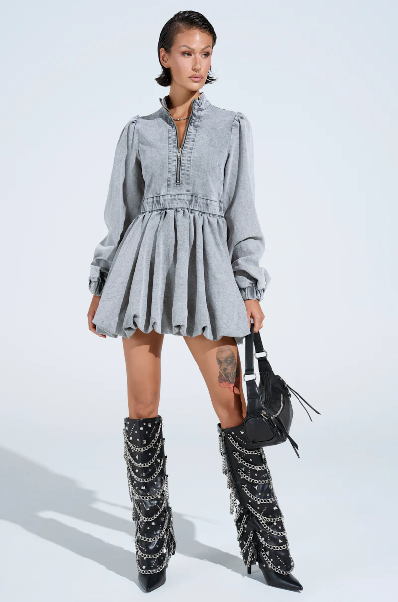 PASS THE BUBBLY DENIM MINI DRESS IN LIGHT GREY - Image 8