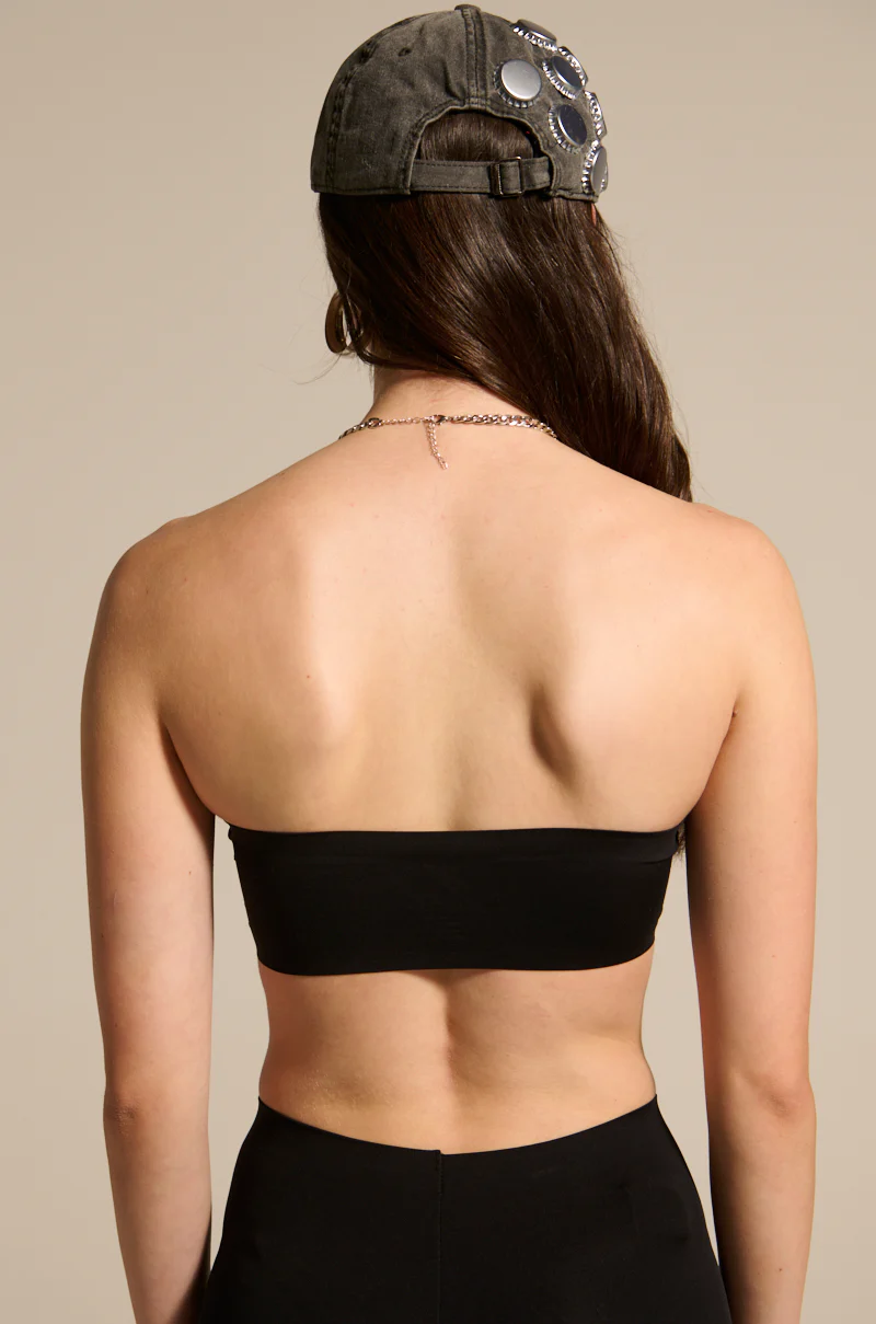 PAXTON SEAMLESS BLACK BANDEAU BRA TOP - Image 4