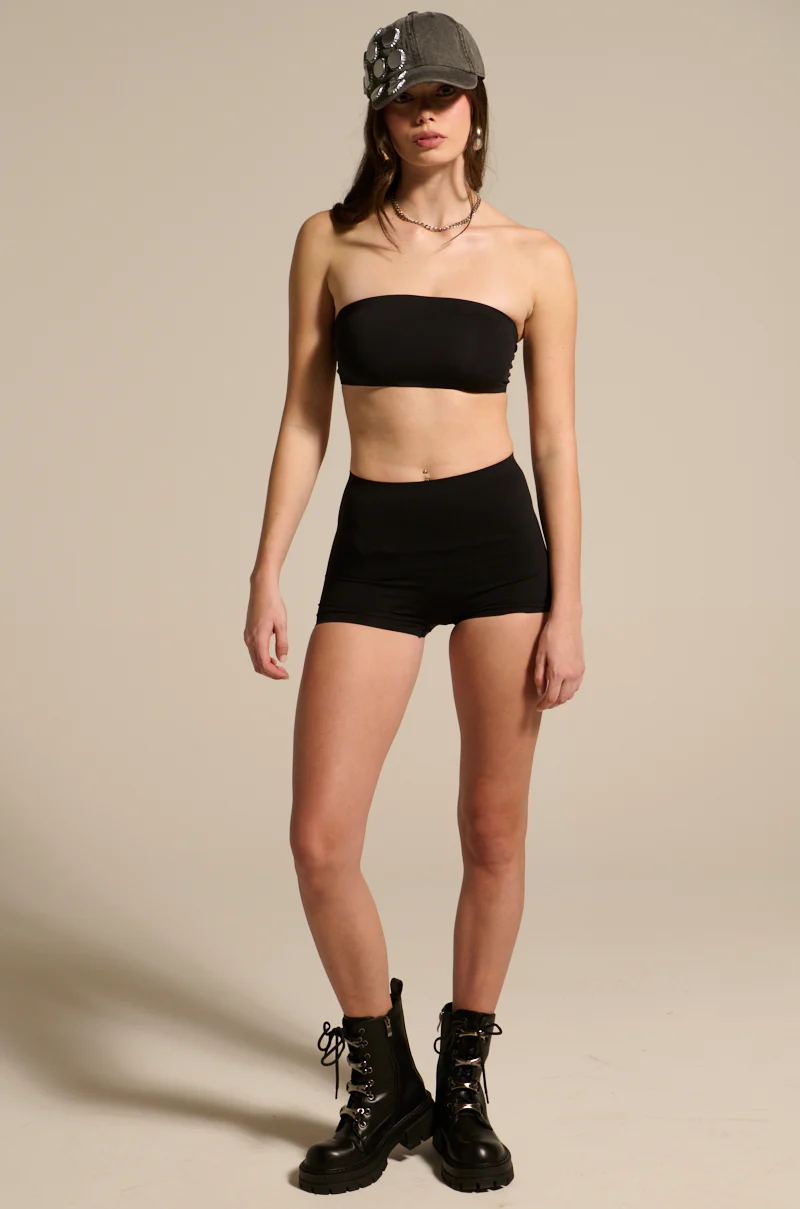 PAXTON SEAMLESS BLACK BANDEAU BRA TOP - Image 5