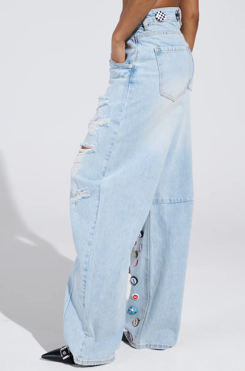 PENELOPE GRAPHIC BUTTON JEANS - Image 4