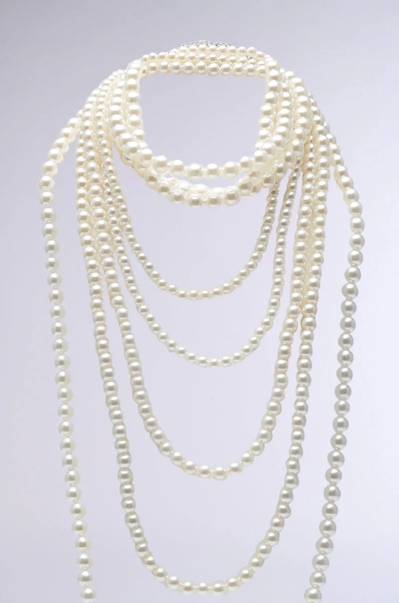 PENELOPE STATEMENT PEARL NECKLACE - Image 7