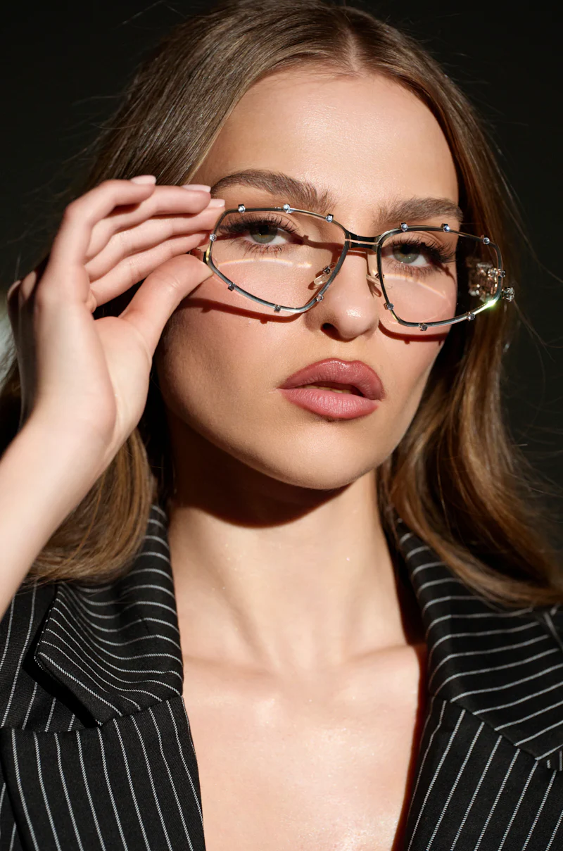 PIERCE GLASSES - Image 3
