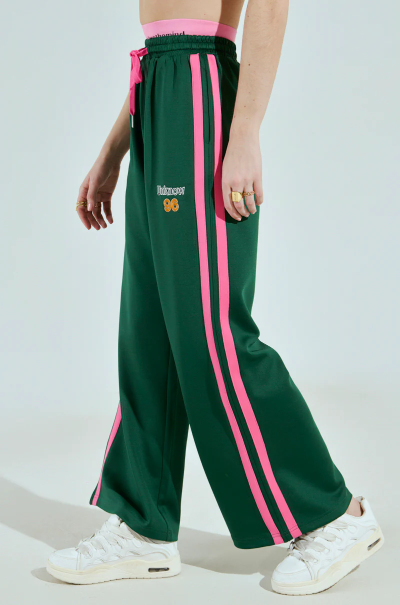 PLAY WITH ME WIDE LEG JOGGER - Image 4