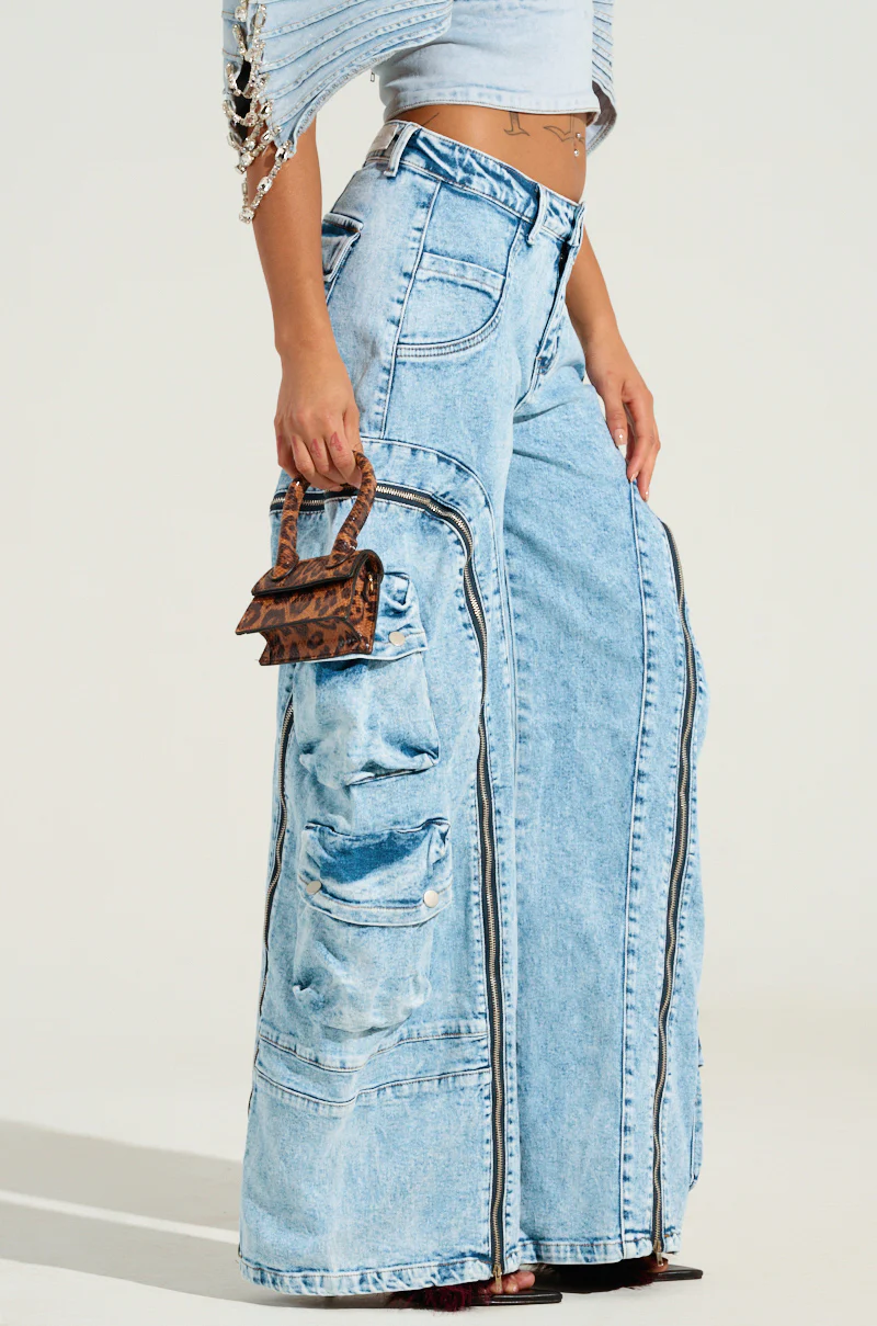 POCKETFUL ZIPPER DENIM JEANS - Image 3