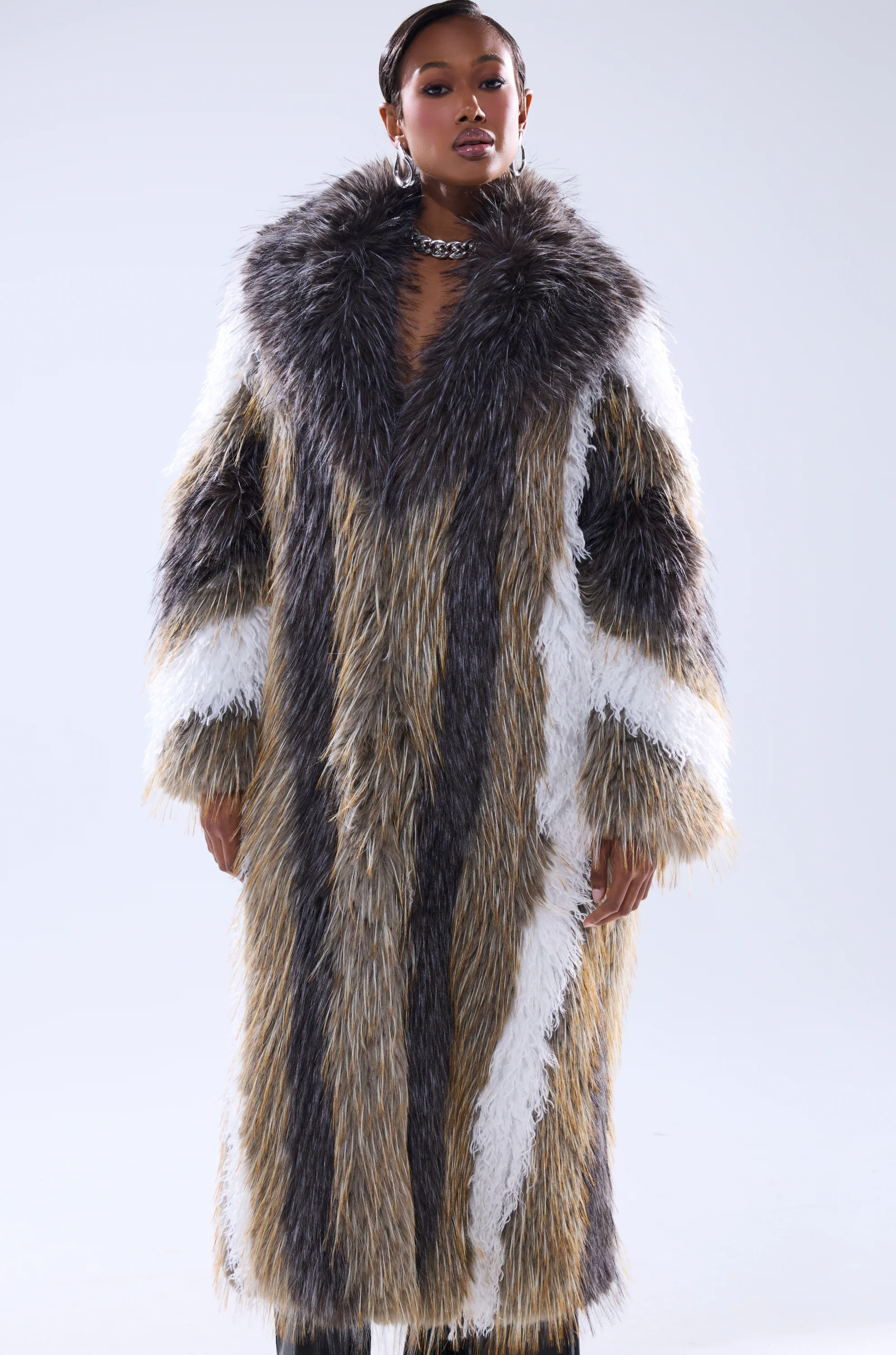 POISON IVY FAUX FUR COAT - Image 6
