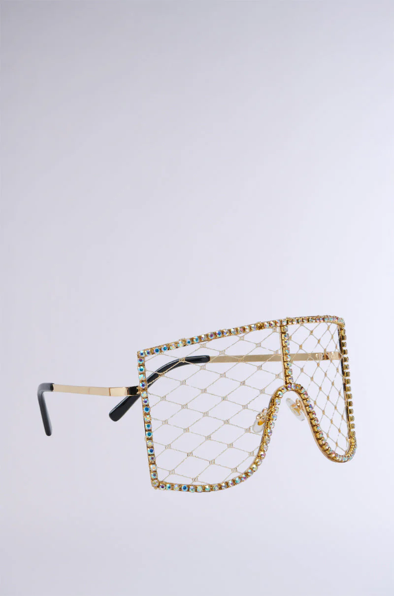 POP THE BUBBLY GLASSES IN GOLD - Image 7