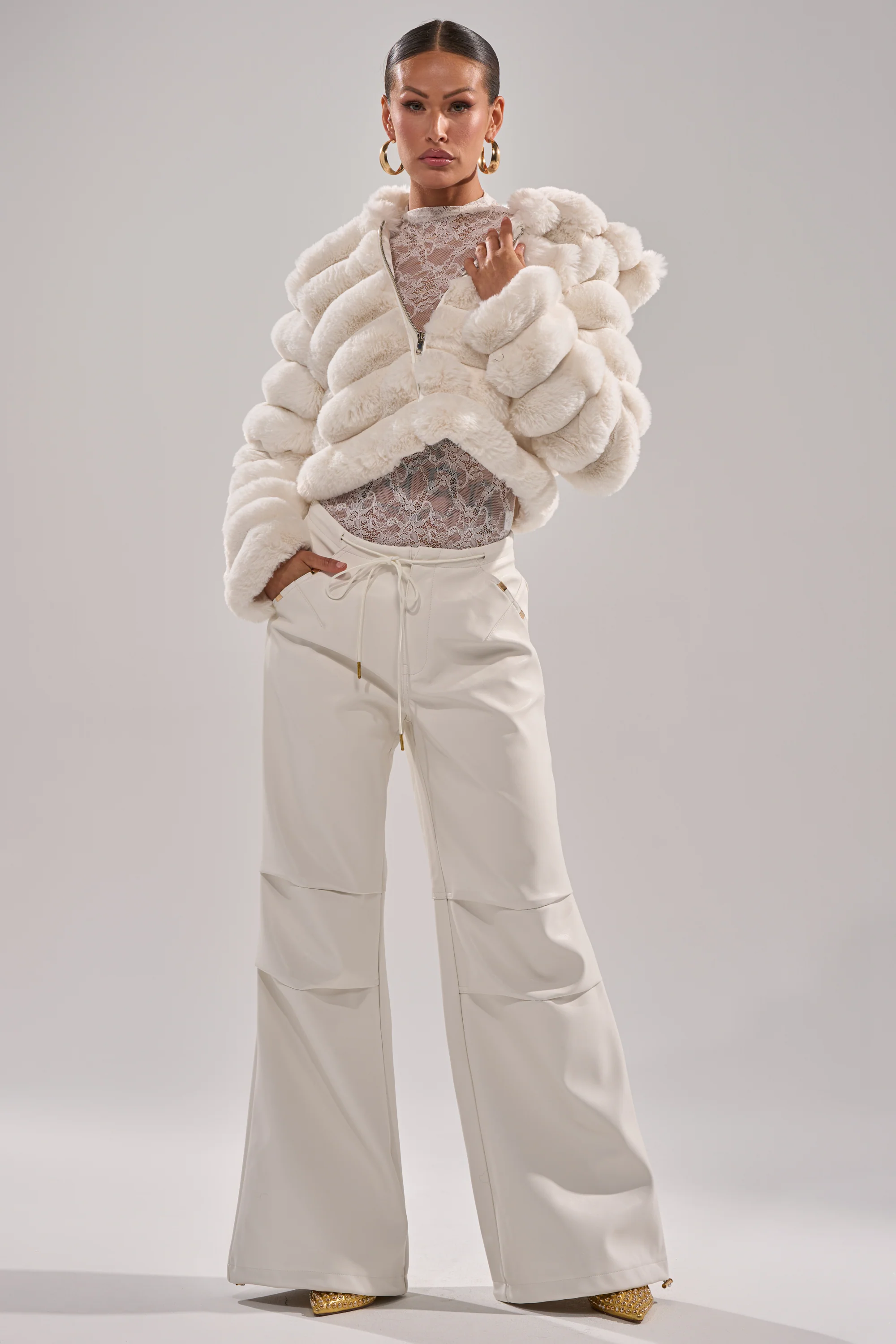 POPCORN FAUX FUR IN WHITE - Image 10